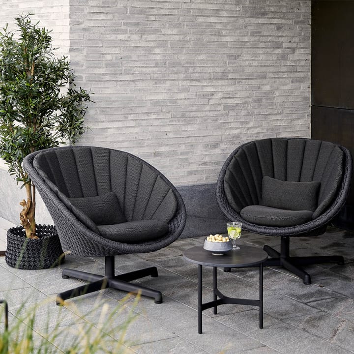 Poltrona giratória Peacock, dark grey, pés de alumínio Cane-line