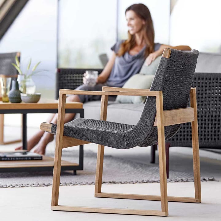 Poltrona lounge Endless, Dark grey, suporte em teca Cane-line