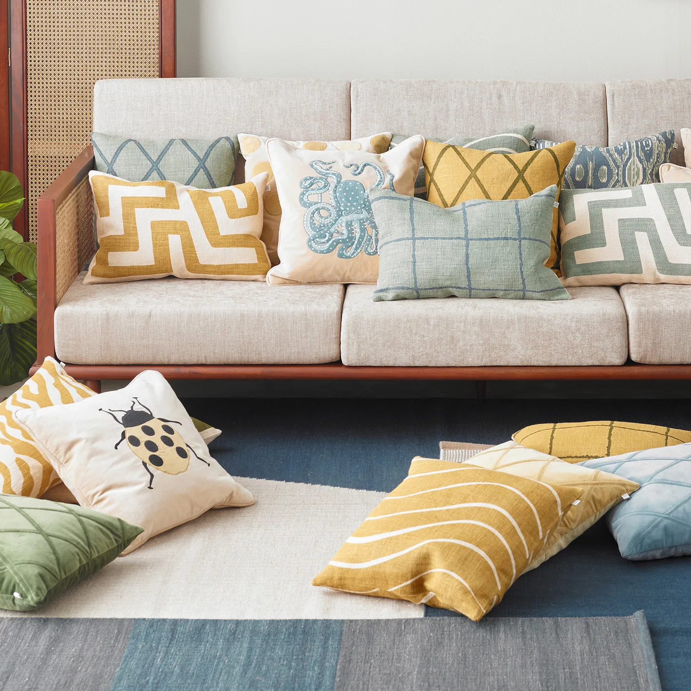 Capa de almofada Circle 50x50 cm, beige-spicy yellow Chhatwal & Jonsson