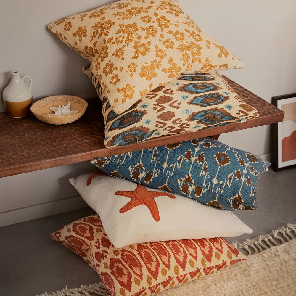 Capa de almofada Ikat Goa , Bege suave/rose/damasco-40 cm Chhatwal & Jonsson