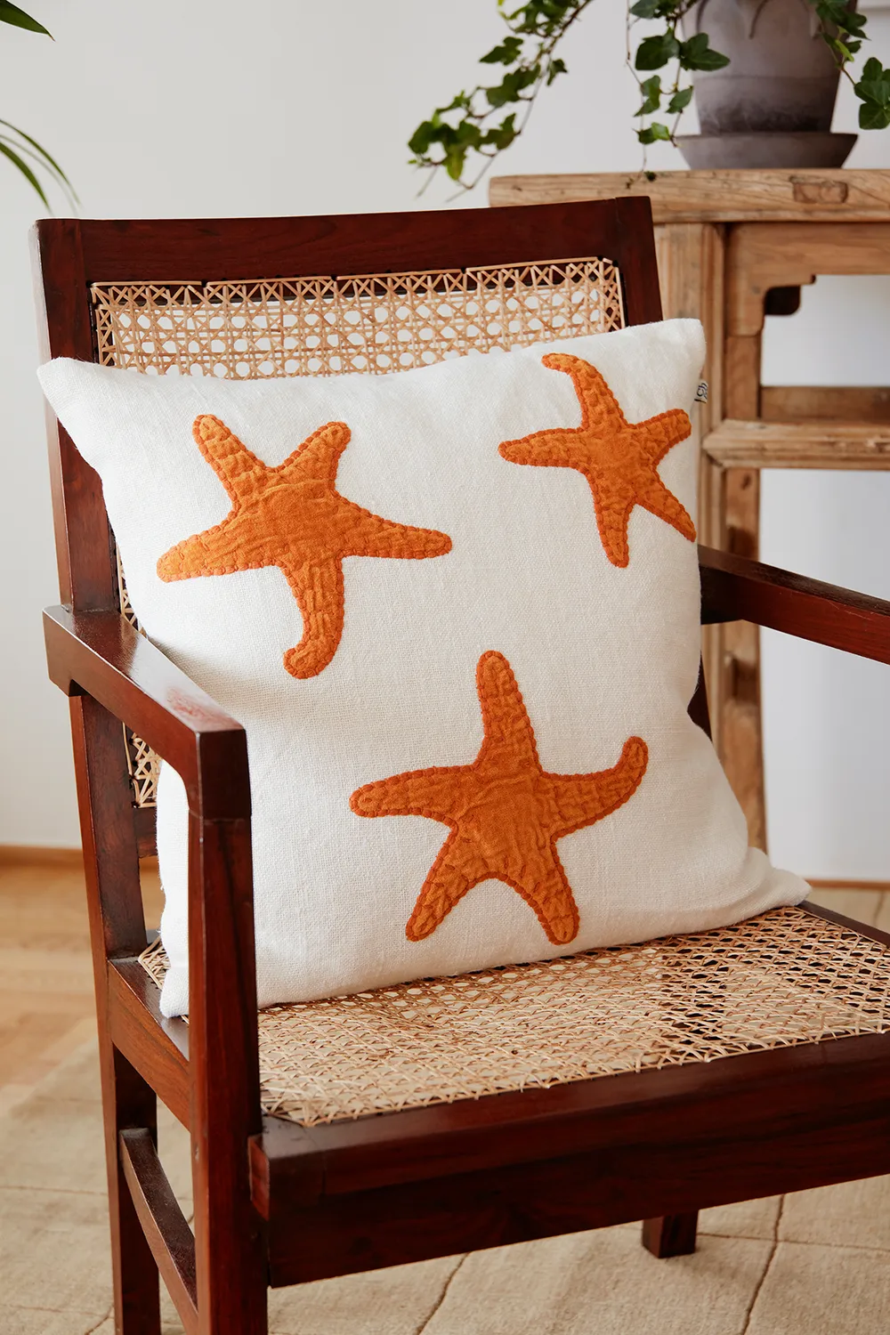 Capa de almofada Star Fish 50x50 cm, Branco sujo-laranja Chhatwal & Jonsson