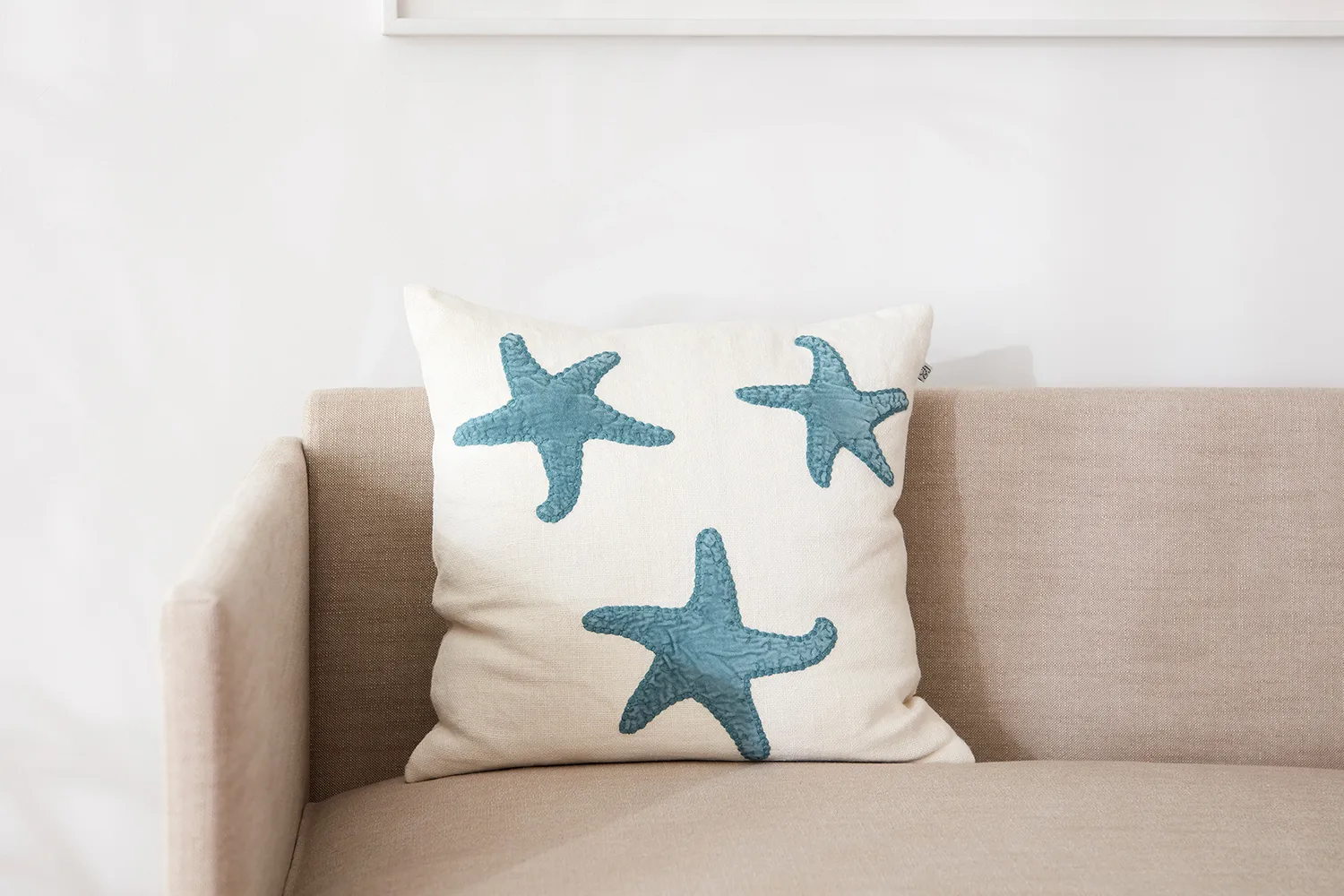 Capa de almofada Star Fish 50x50 cm, Off white-heaven blue Chhatwal & Jonsson