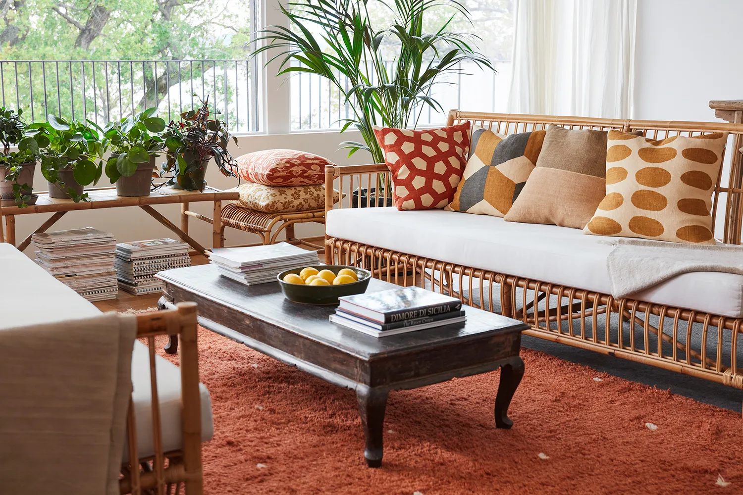 Fronha Hawa 50x50 cm, Light beige-apricot-rose Chhatwal & Jonsson