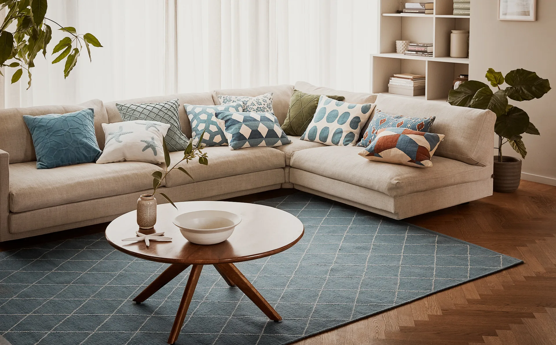 Fronha Hawa 50x50 cm, Light beige-heaven blue-taupe Chhatwal & Jonsson