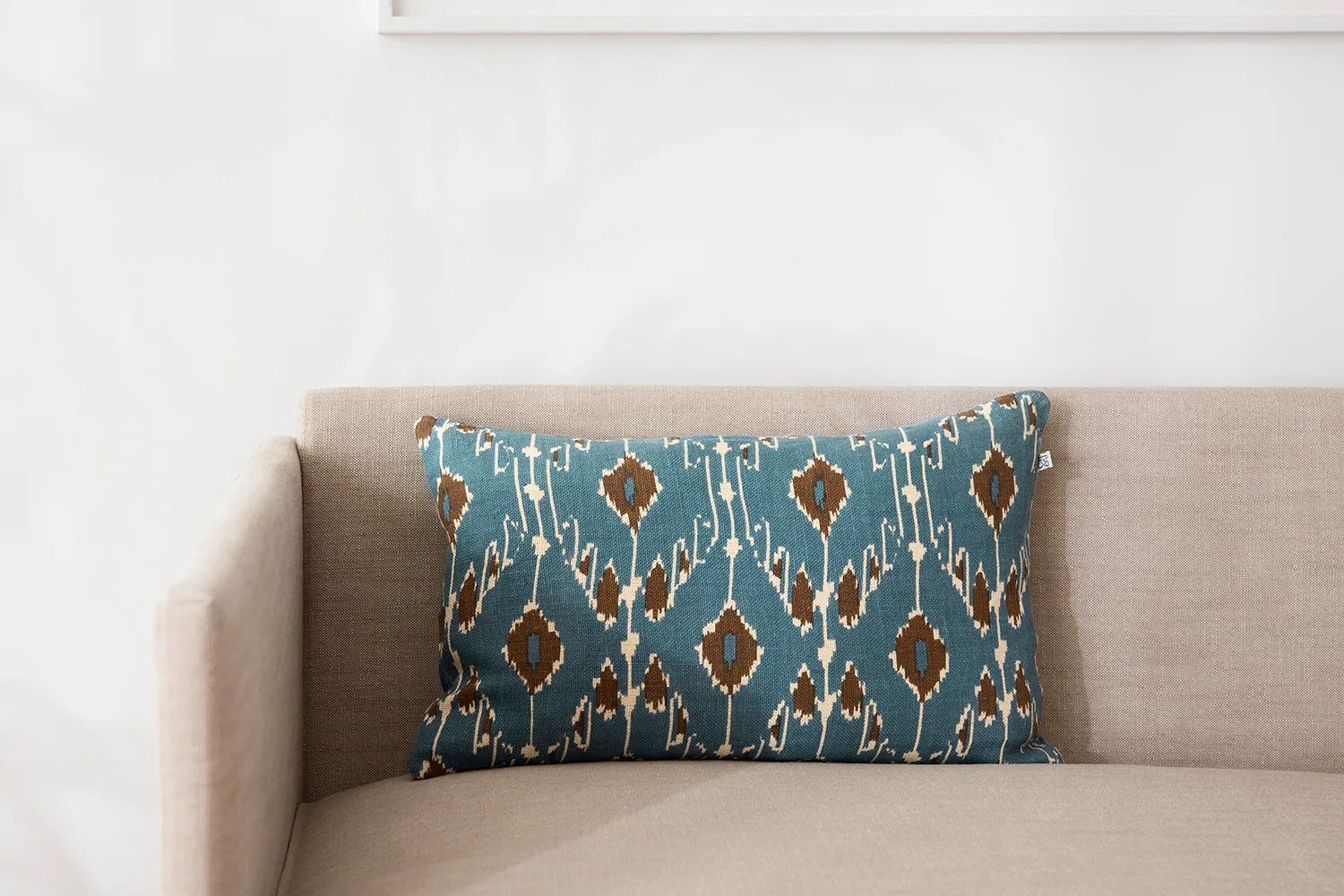 Fronha Ikat Goa 60x40 cm, Heaven blue-taupe Chhatwal & Jonsson