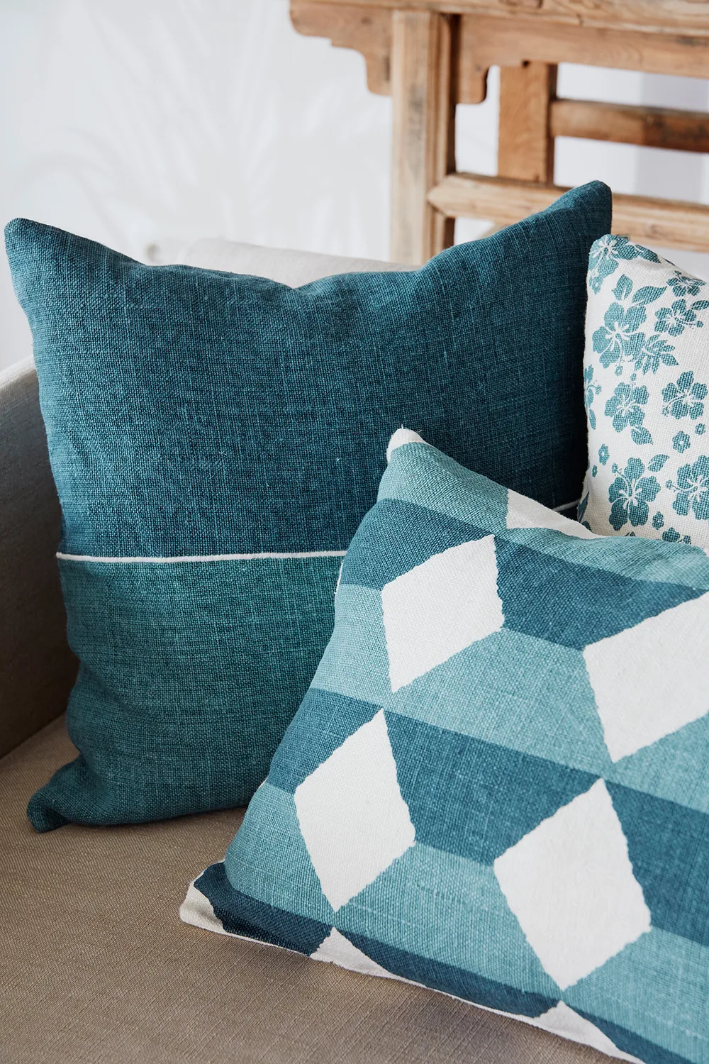 Fronha Sona 60x40 cm, Heaven blue-palace blue Chhatwal & Jonsson