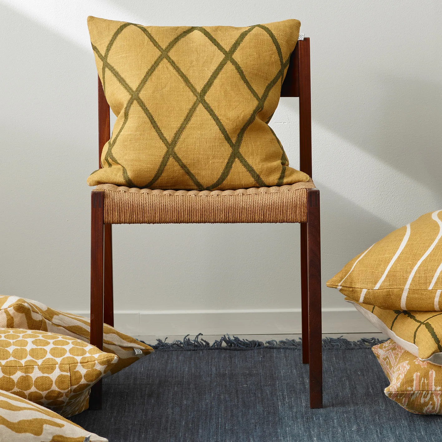 Tapete Nanda 200x300 cm, Azul escuro Chhatwal & Jonsson