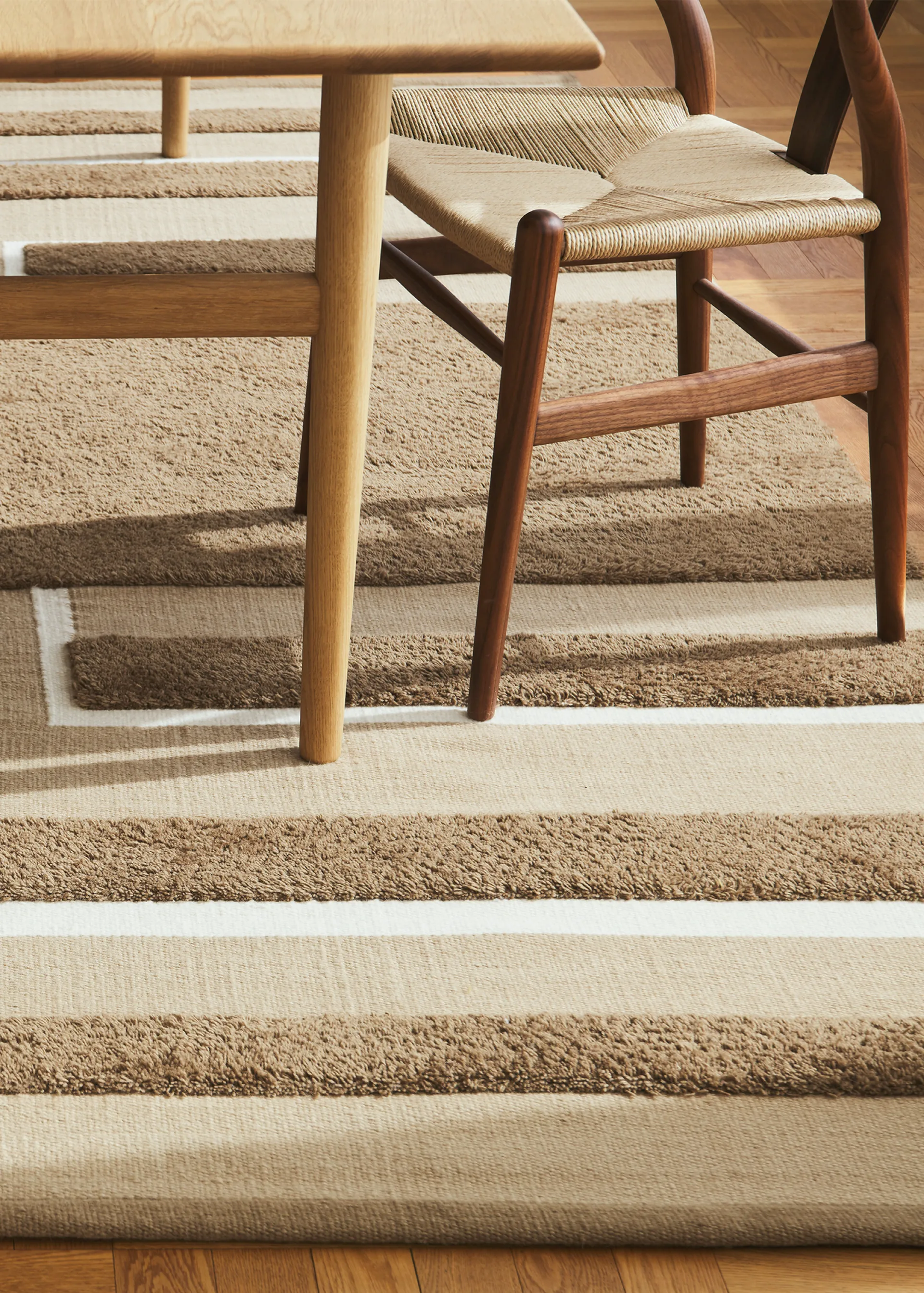 Tapete Veda 200x300 cm , Mocha bege off white Chhatwal & Jonsson