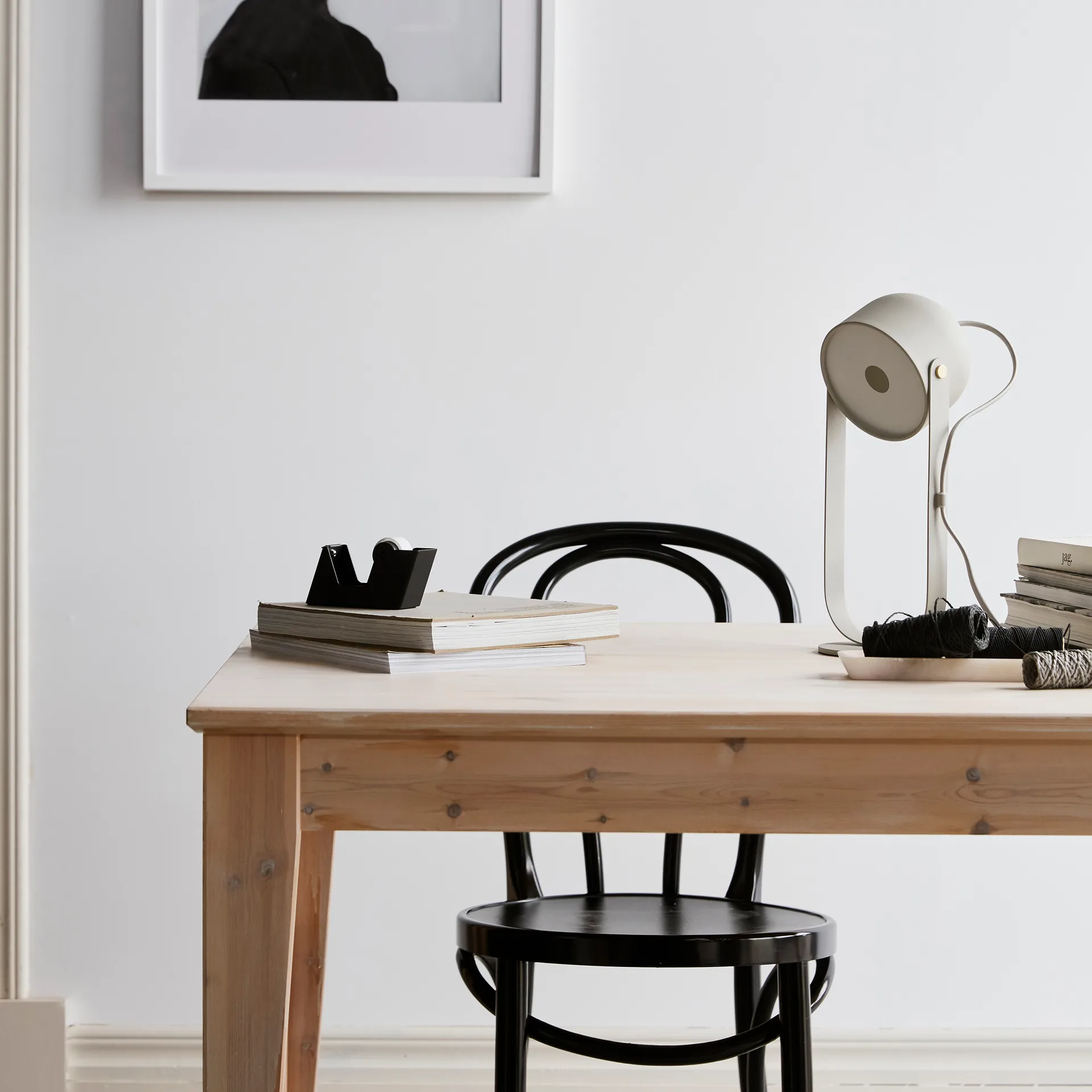 Candeeiro de mesa Svejk 18 , Bege-latão CO Bankeryd