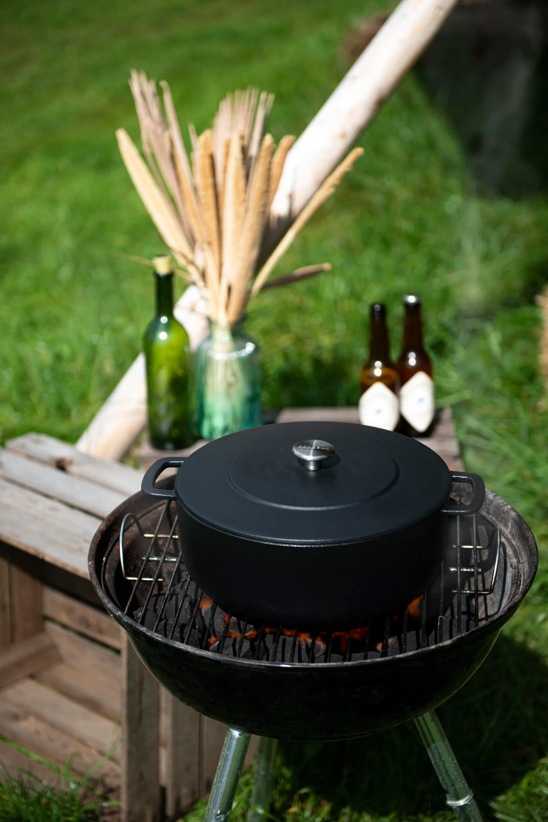 Combekk Enameled panela de ferro fundido com tampa Ø28 cm, Preto Combekk