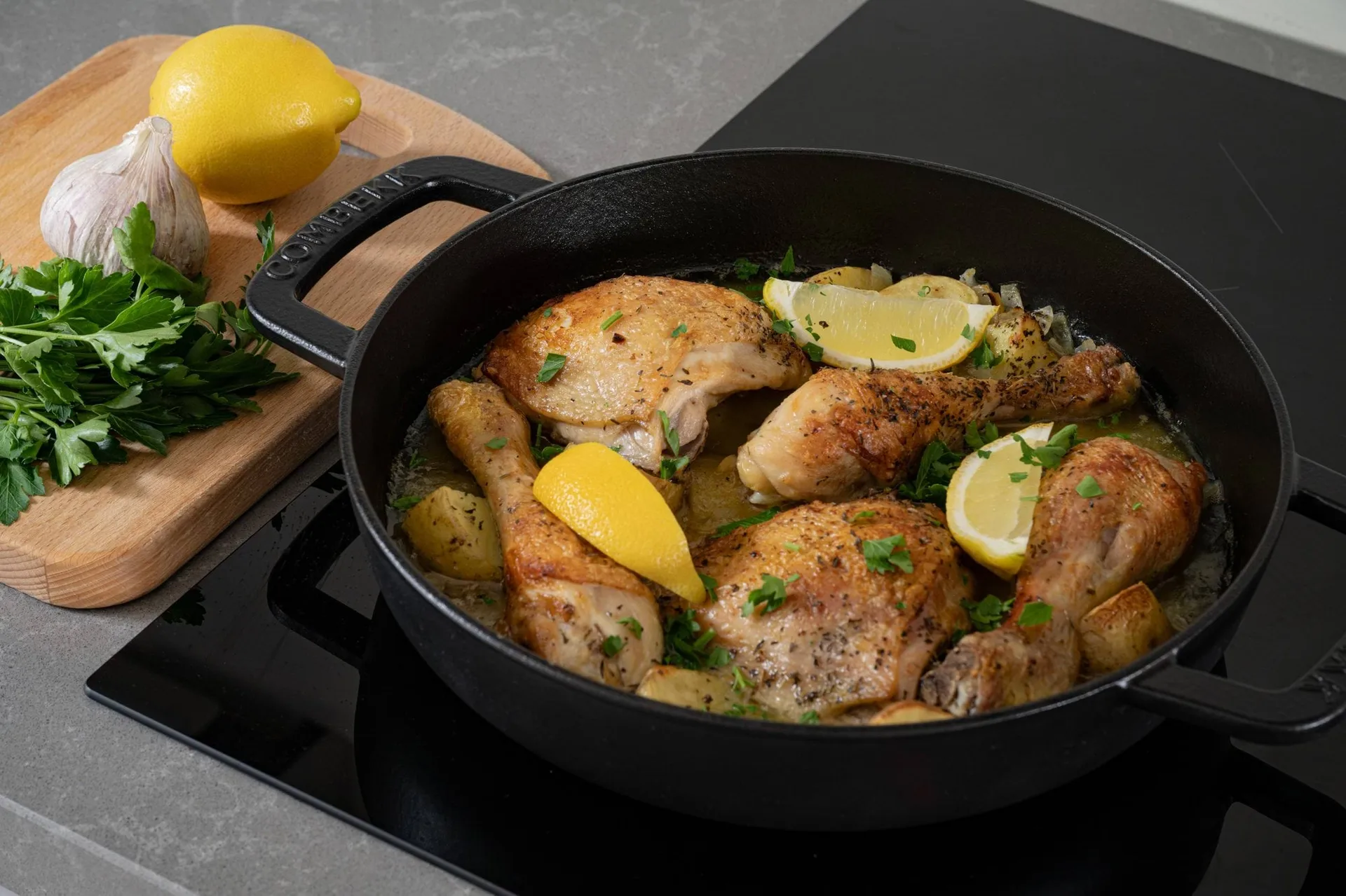 Combekk Enameled panela sauté de ferro fundido Ø28 cm, Black-silver knob Combekk