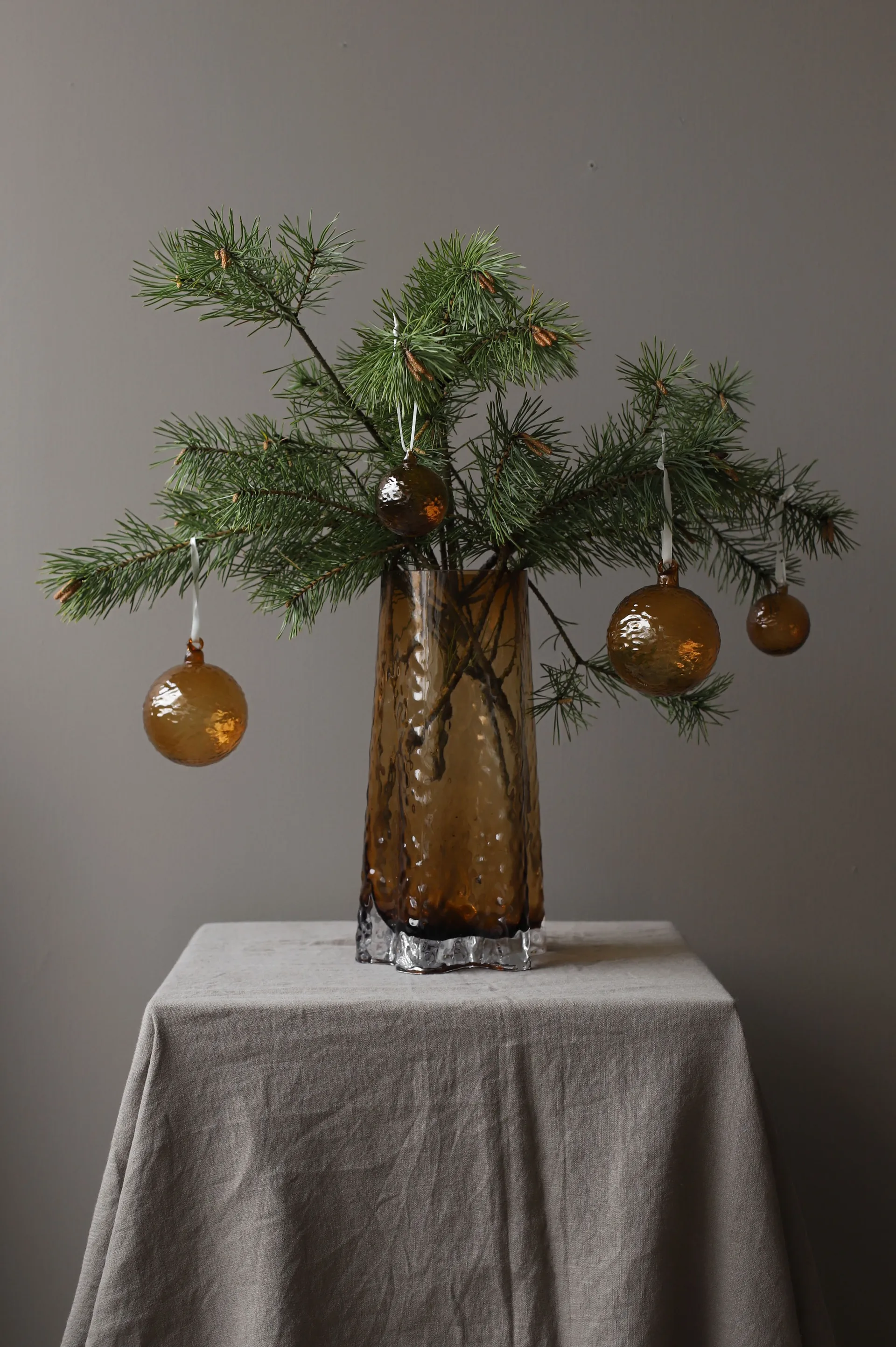 Bola de Natal Gry Marble Ø5 cm, Cognac Cooee Design