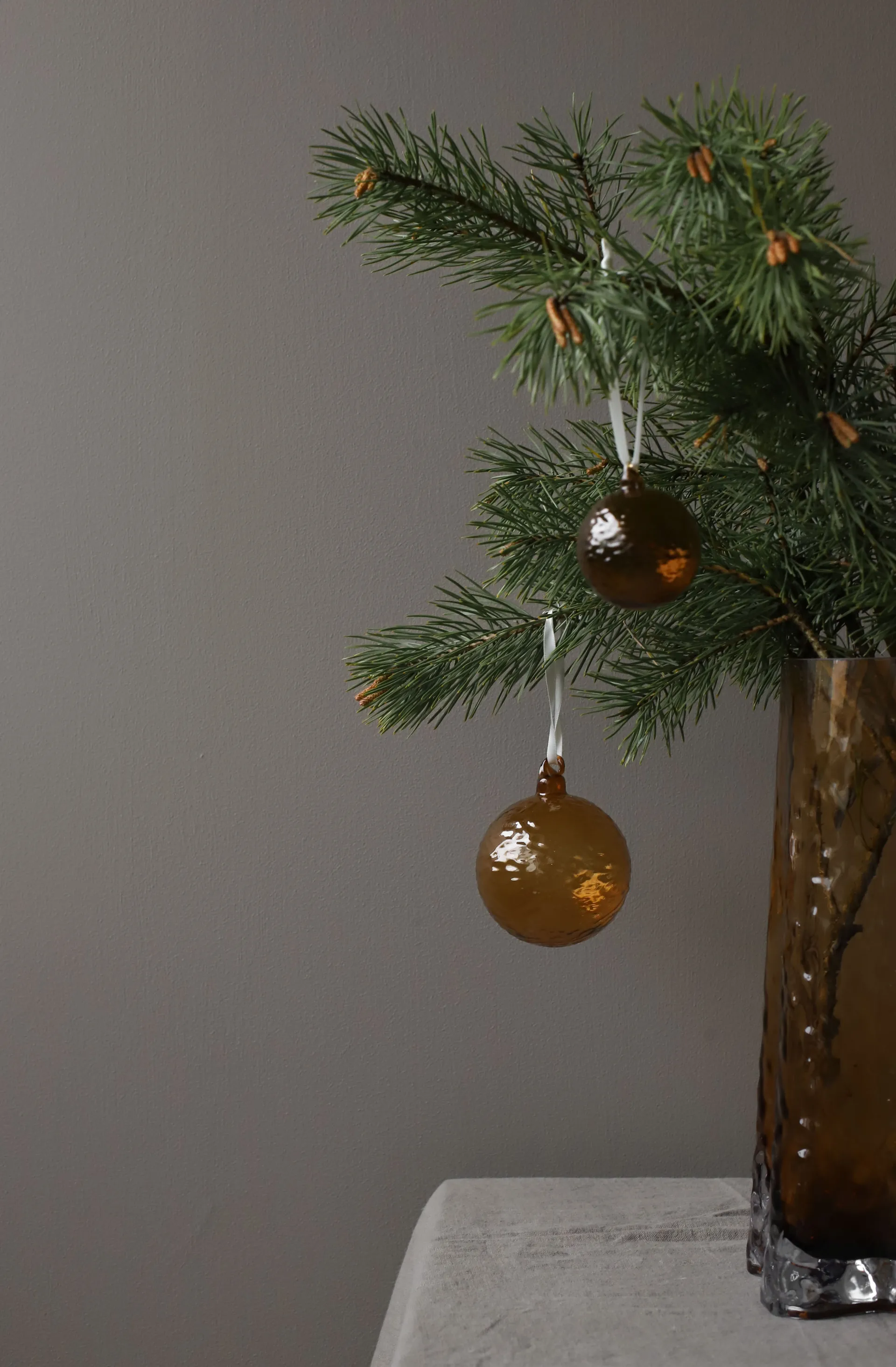 Bola de Natal Gry Marble Ø5 cm, Cognac Cooee Design