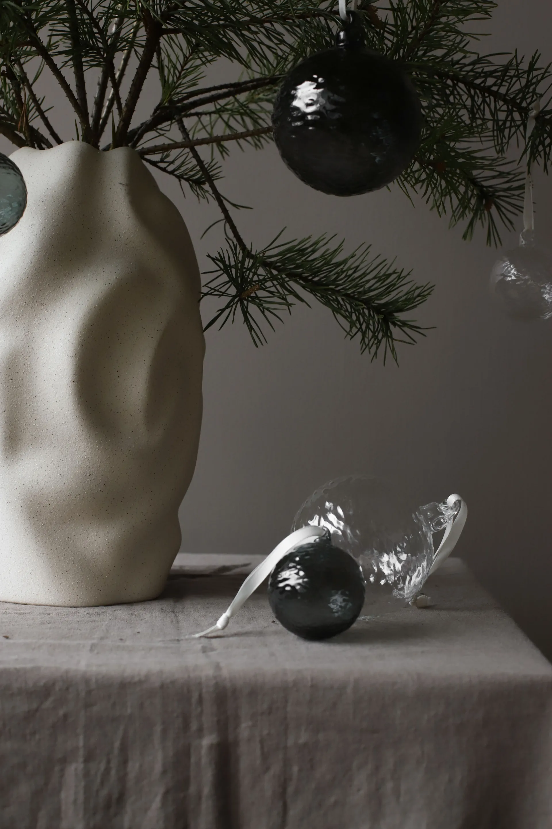 Bola de Natal Gry Marble Ø5 cm, Smoke Cooee Design