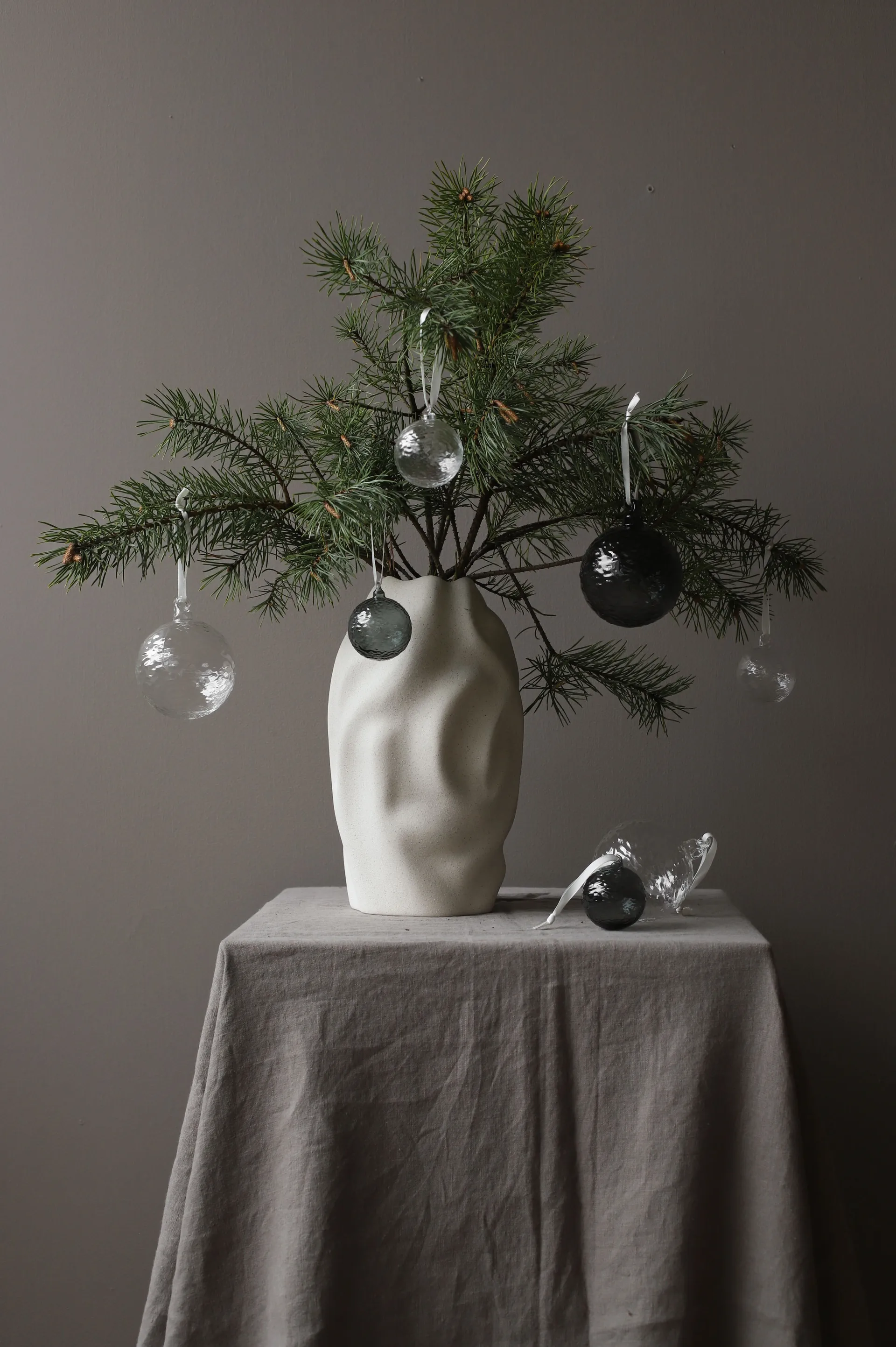 Bola de Natal Gry Marble Ø8 cm, Clear Cooee Design