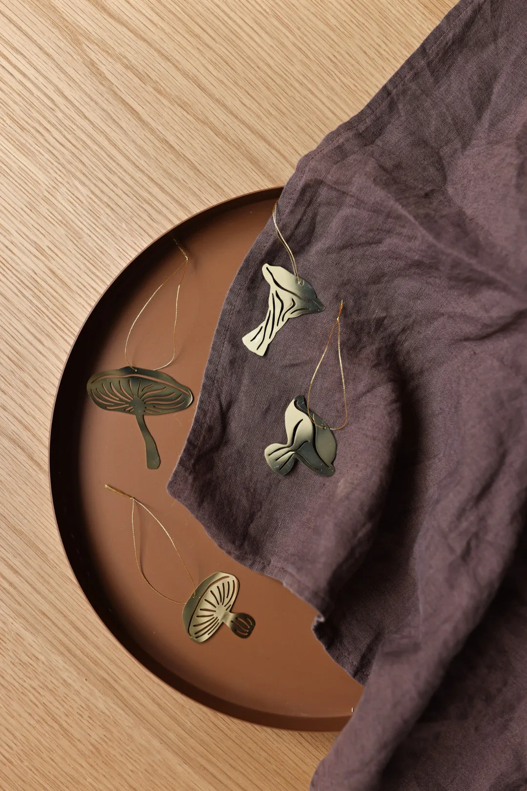 Fungi decoração suspensa - 4 peças, Latão Cooee Design