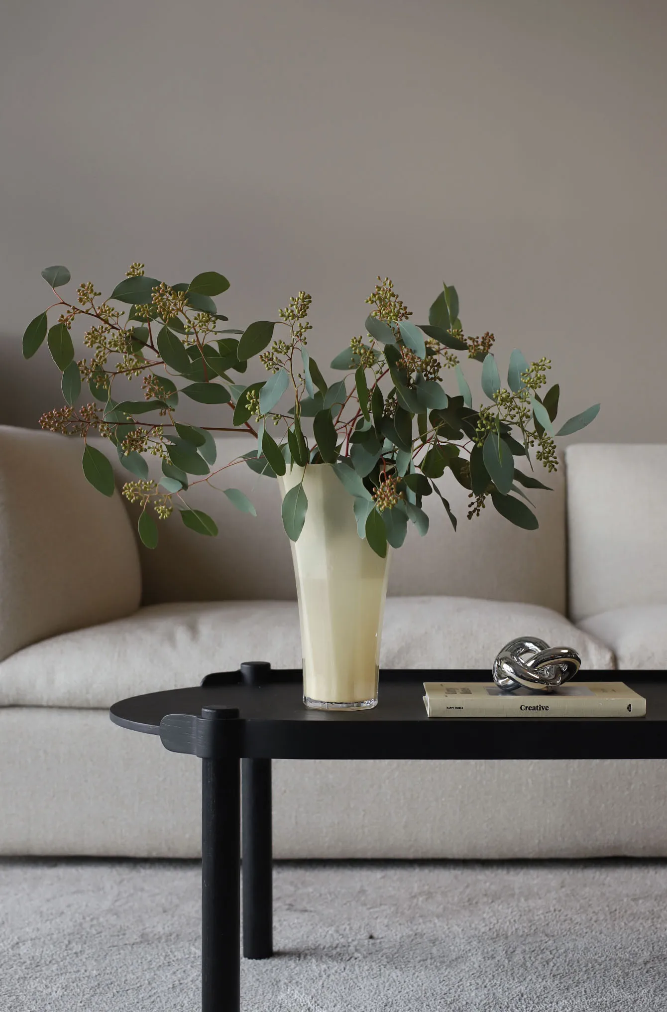 Liliané vaso 18 cm, Butter yellow Cooee Design