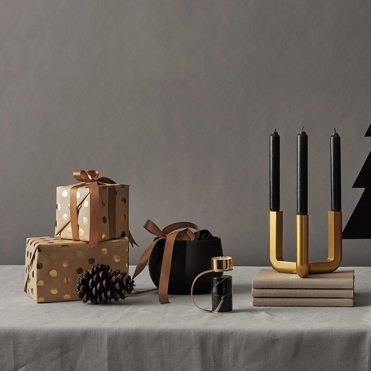 Suporte de velas Heavy, nero marquina Cooee Design