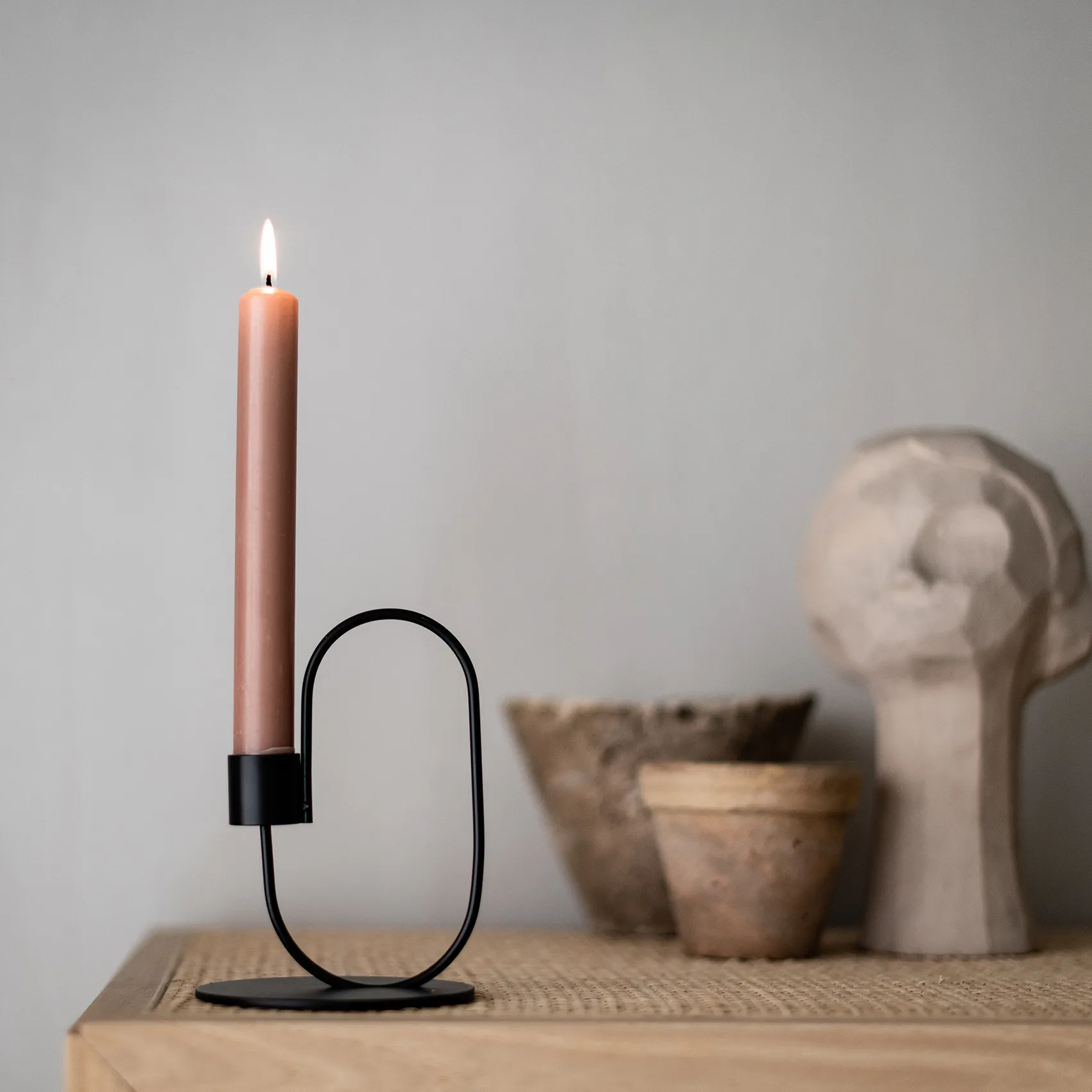 Suporte de velas Swoop, preto Cooee Design