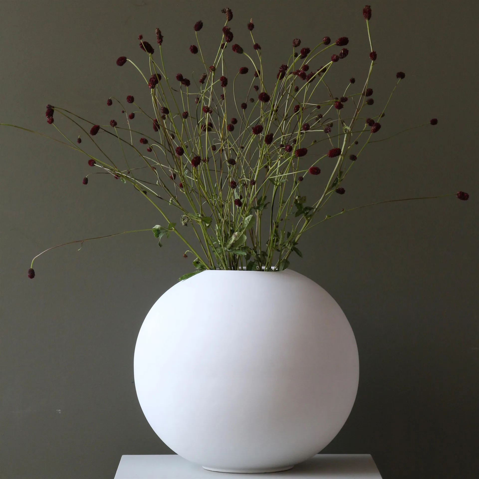Vaso branco Ball, 30 cm Cooee Design