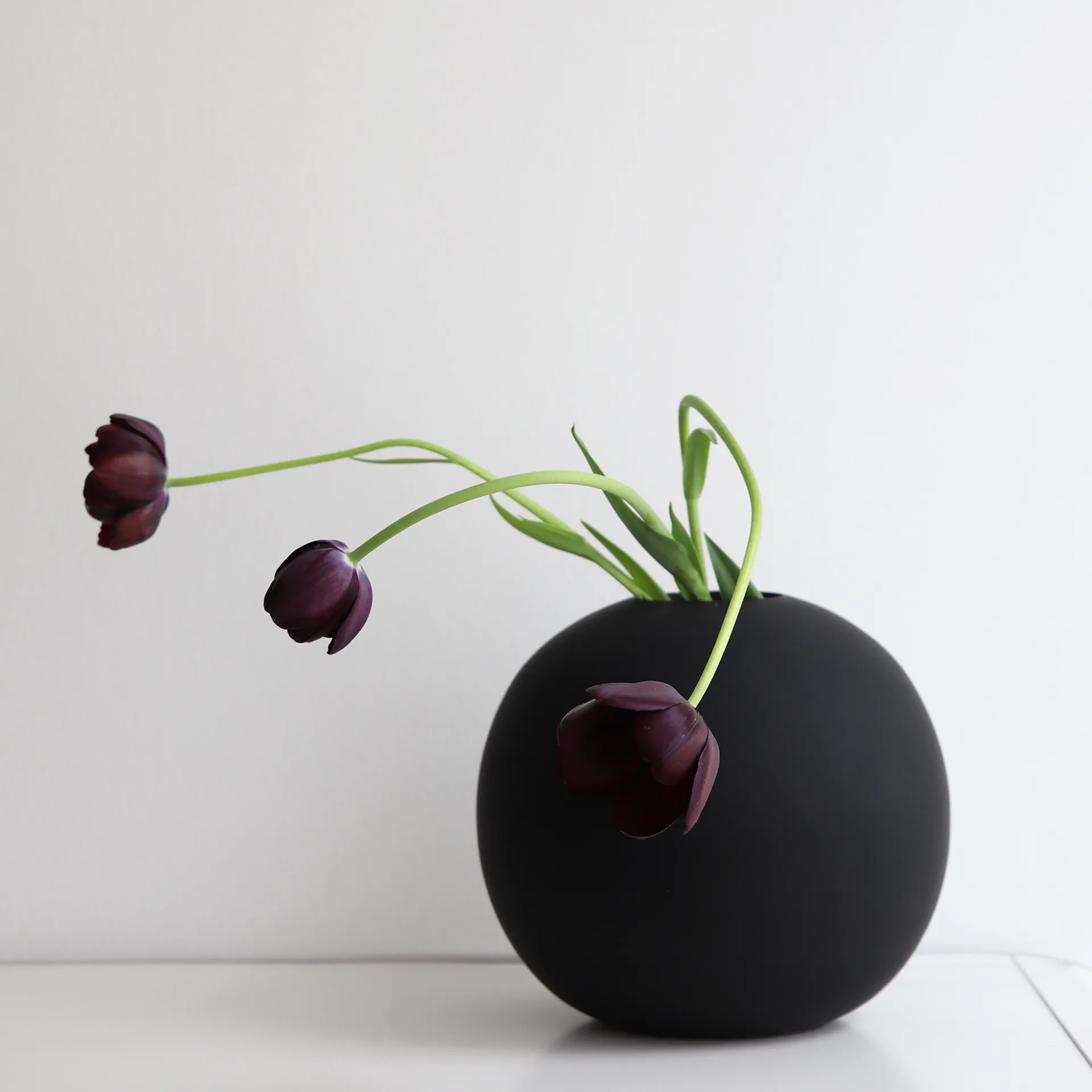 Vaso preto Ball, 20 cm Cooee Design