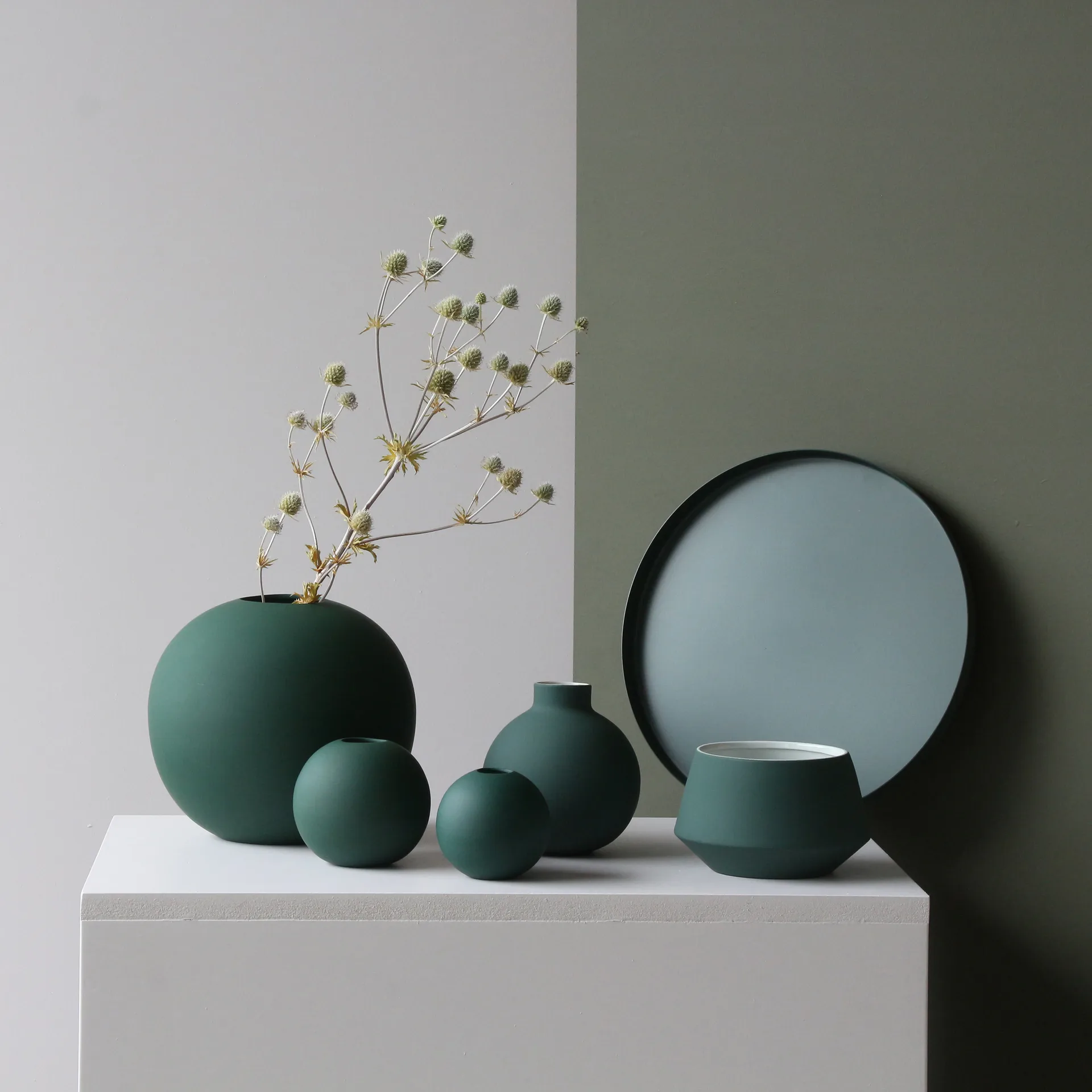 Vaso verde escuro Ball, 8 cm Cooee Design