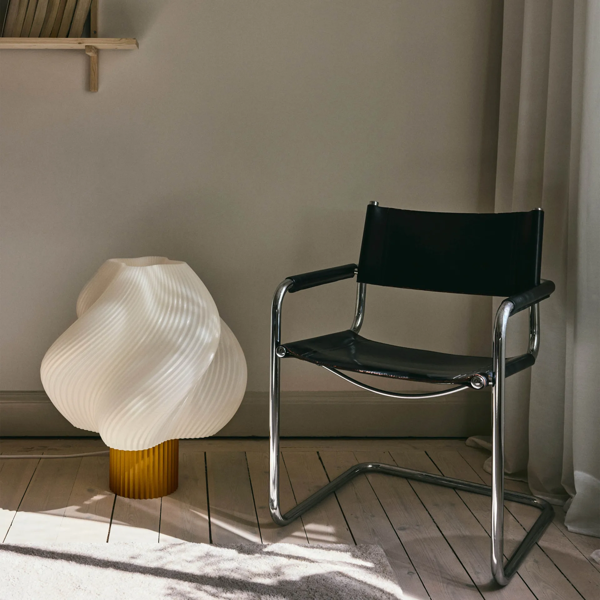 Candeeiro de chão Soft Serve, Cloudberry, Mega, 63 cm Crème Atelier