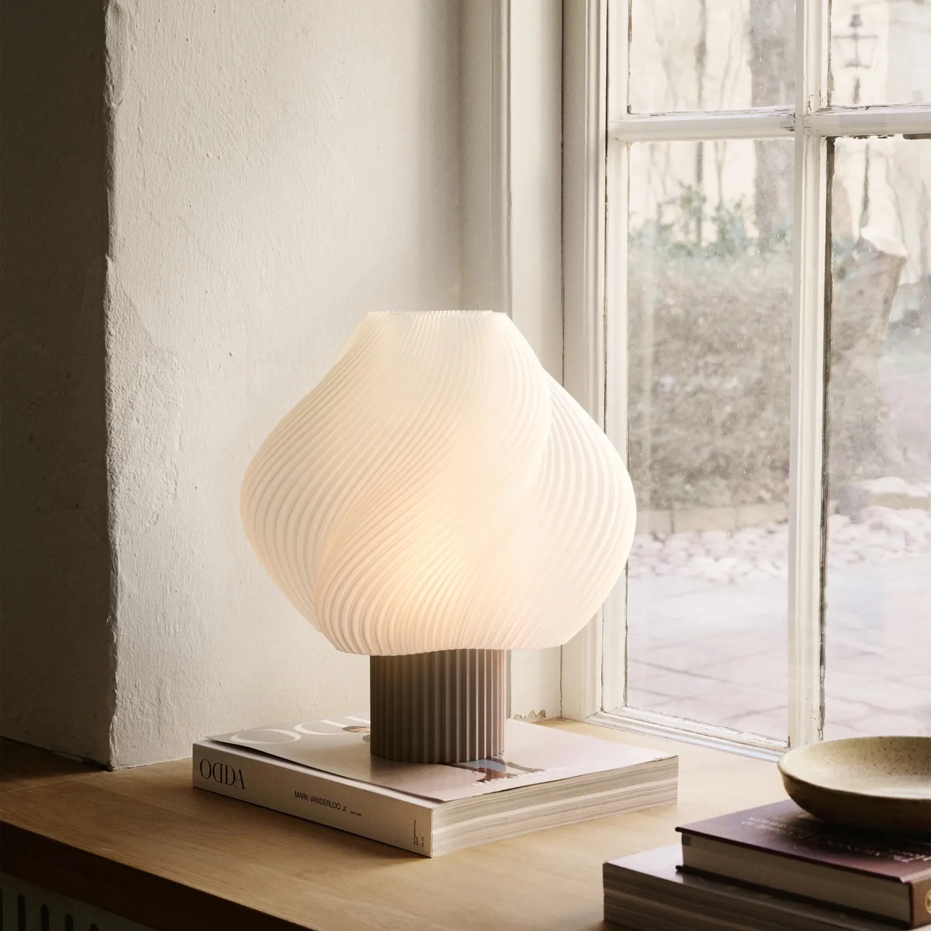 Soft Serve candeeiro de mesa, Mocha, Grande, 34 cm Crème Atelier