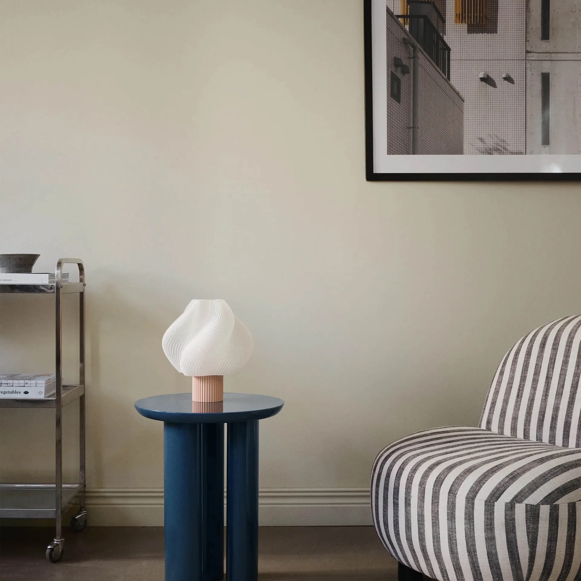 Soft Serve candeeiro de mesa, Morango silvestre, Regular, 26 cm Crème Atelier