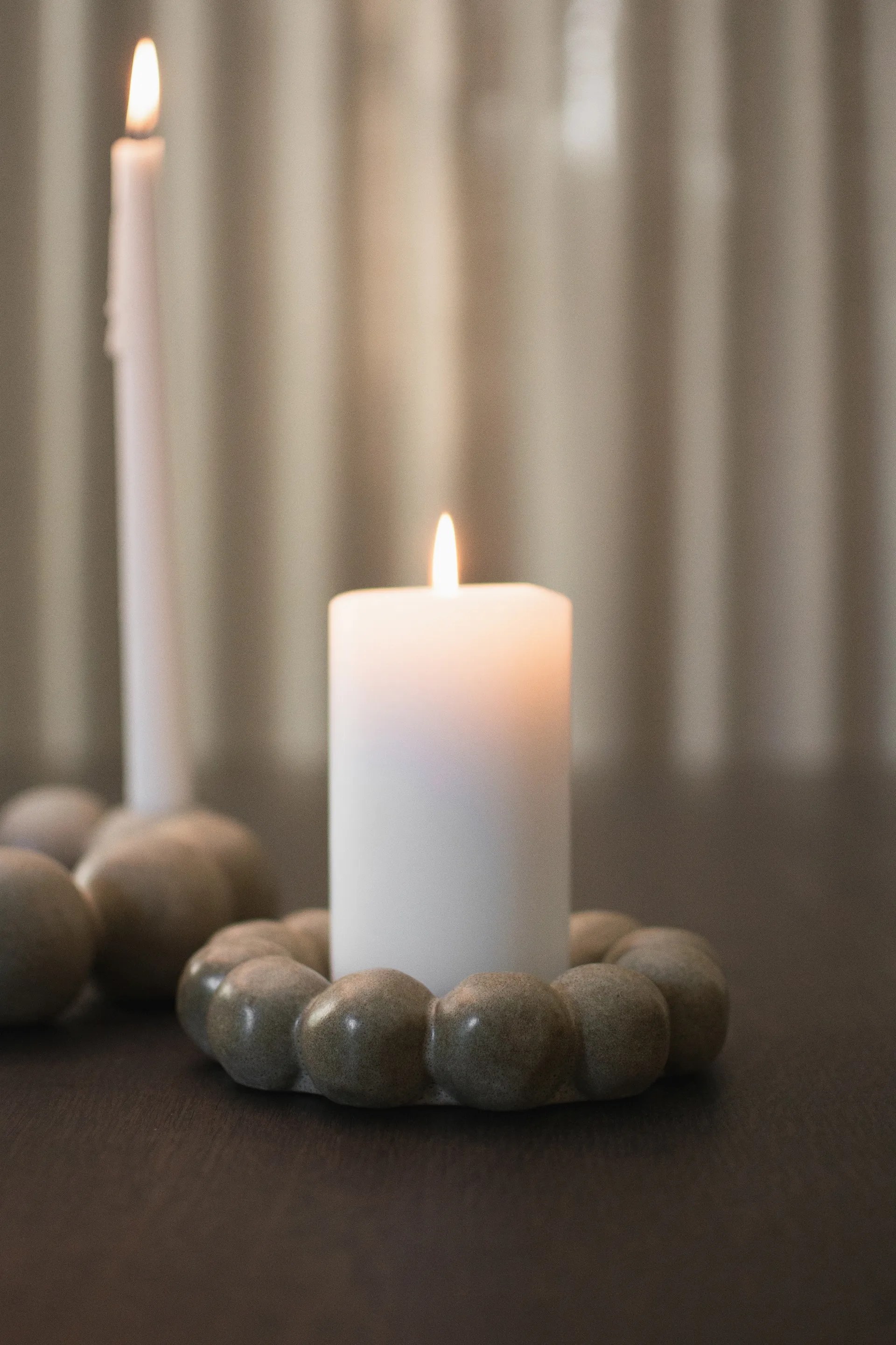 Bright base para velas Ø17 cm, Beige DBKD
