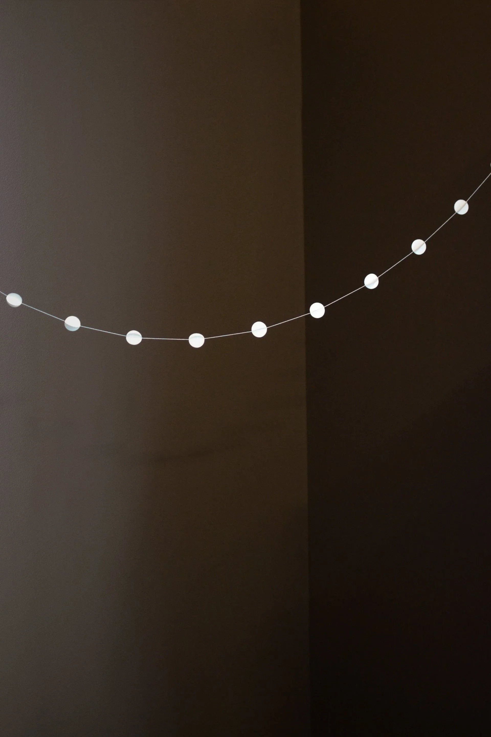 Circulo Garland, Branco DBKD