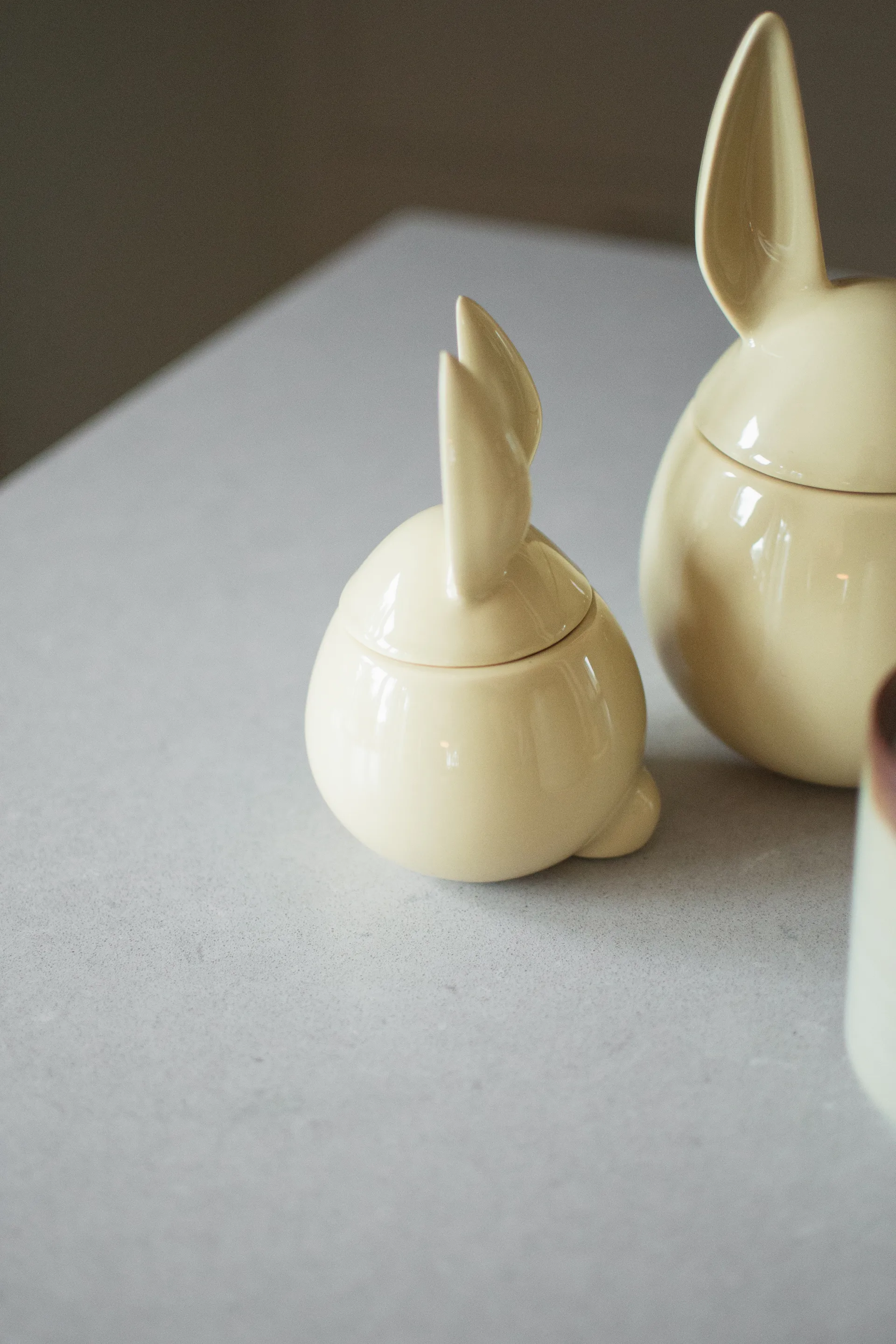 DBKD Eating rabbit tigela pequena, Amarelo brilhante DBKD