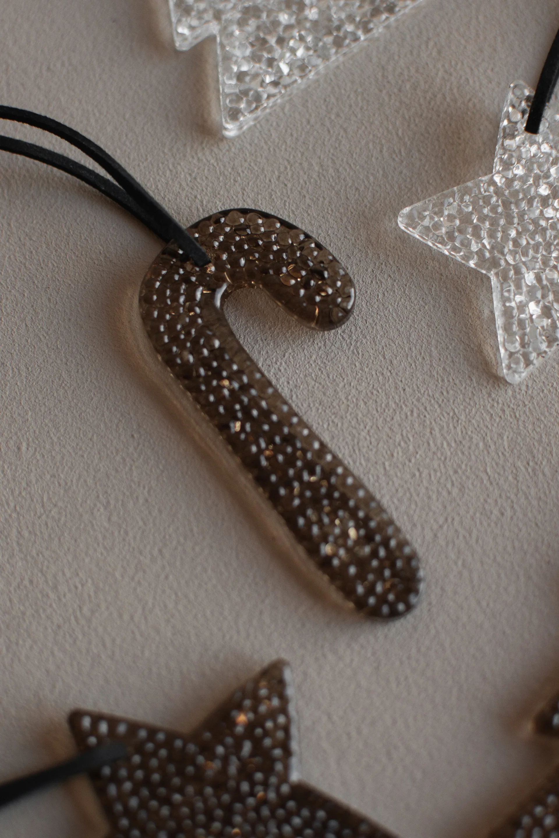 Enfeite Airy Hanging Candy Cane, Brown DBKD