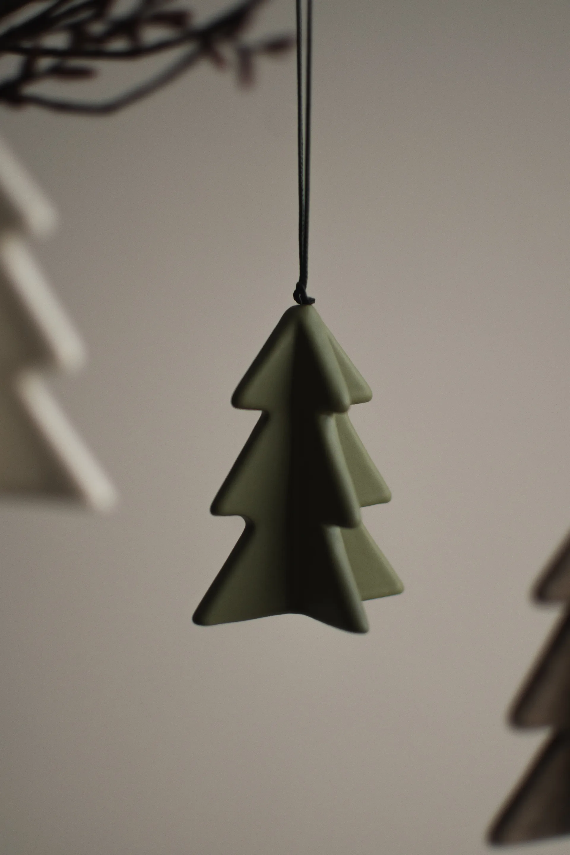Hanging árvore de inverno 7 cm, Verde DBKD