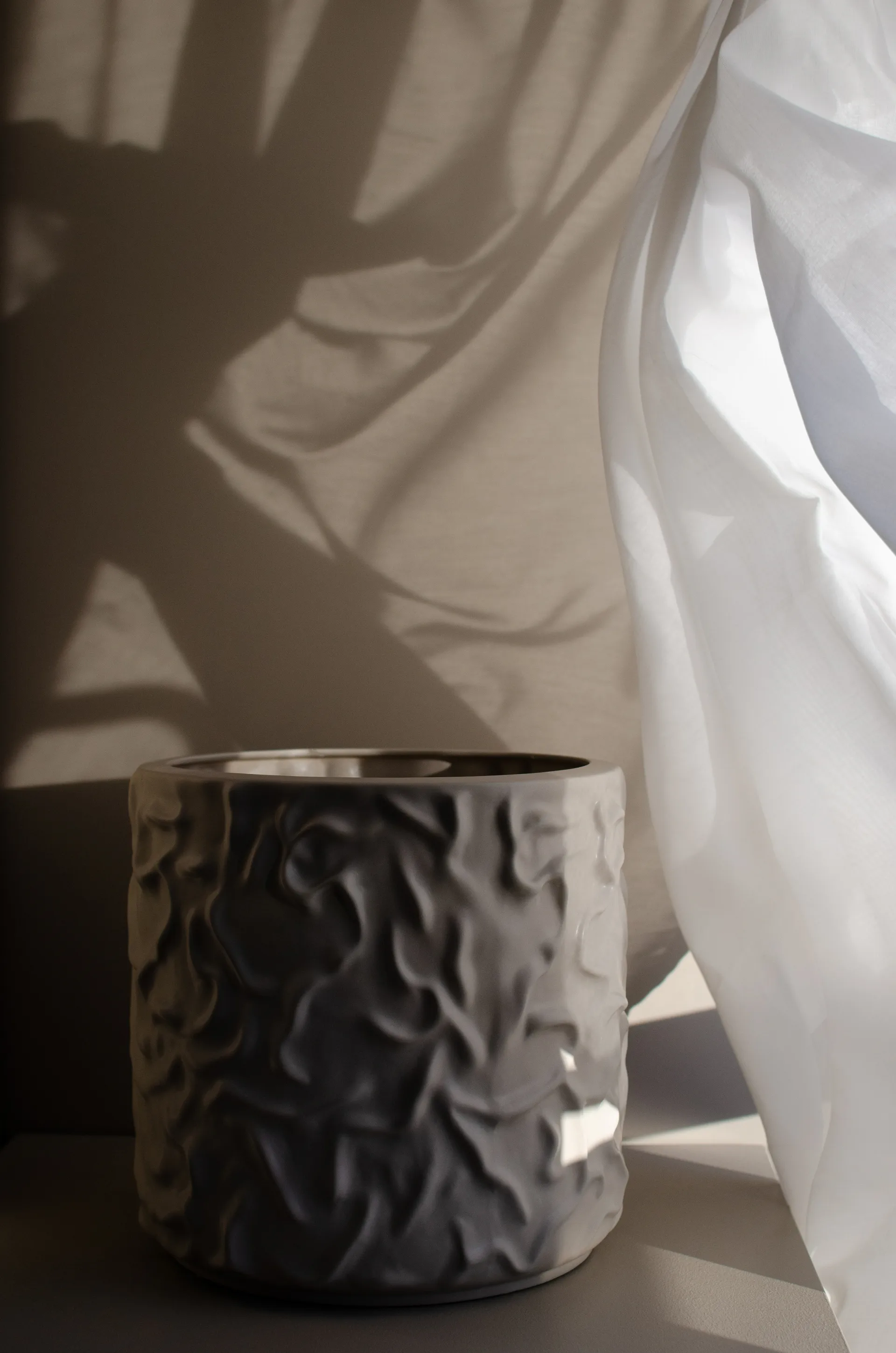 Vaso de flores Swoon Ø23 cm, Matte mole DBKD