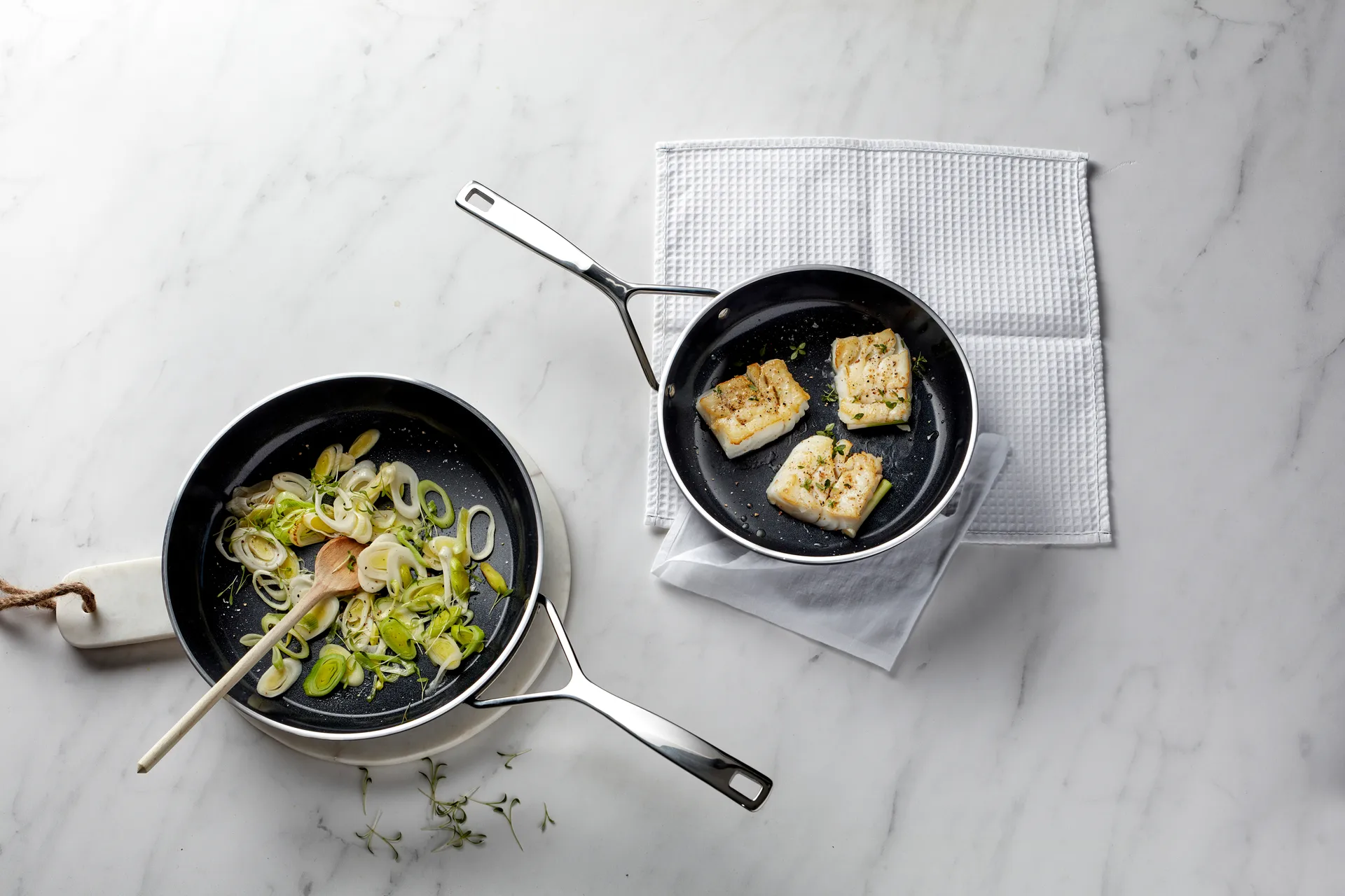 Alu Pro 5 Ceraforce frigideira cerâmica 5-camadas, Ø24 cm Demeyere