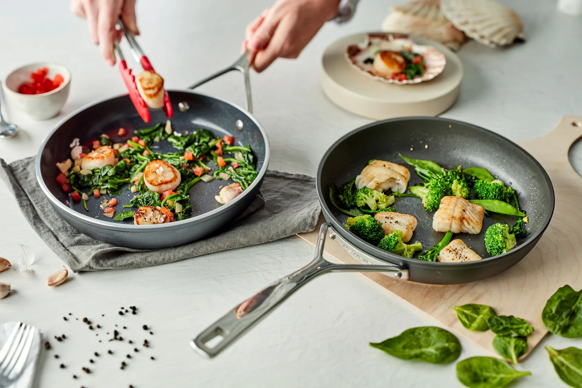 Alu Pro 5 Ceraforce frigideira cerâmica 5-camadas, Ø24 cm Demeyere