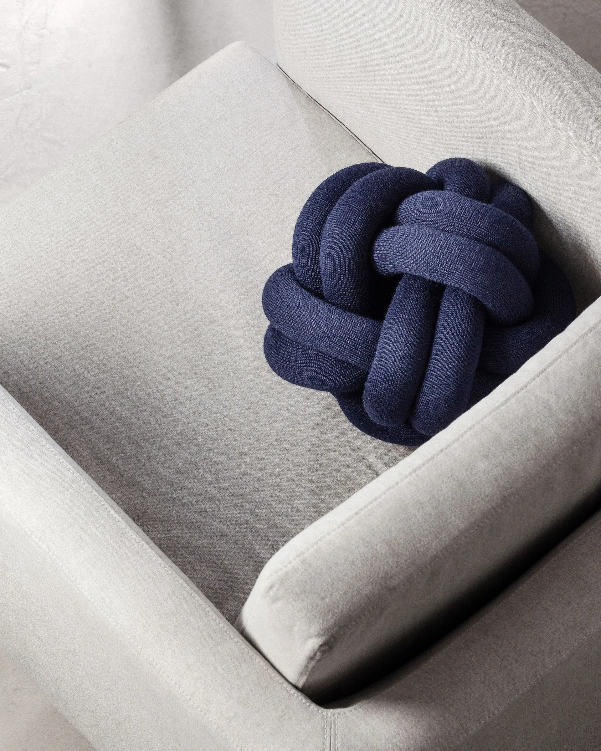 Almofada Knot, azul marinho Design House Stockholm