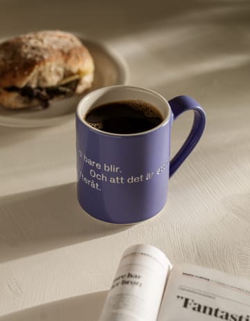 Caneca Astrid Lindgren, S'not something you plan - azul-sueco - Design House Stockholm