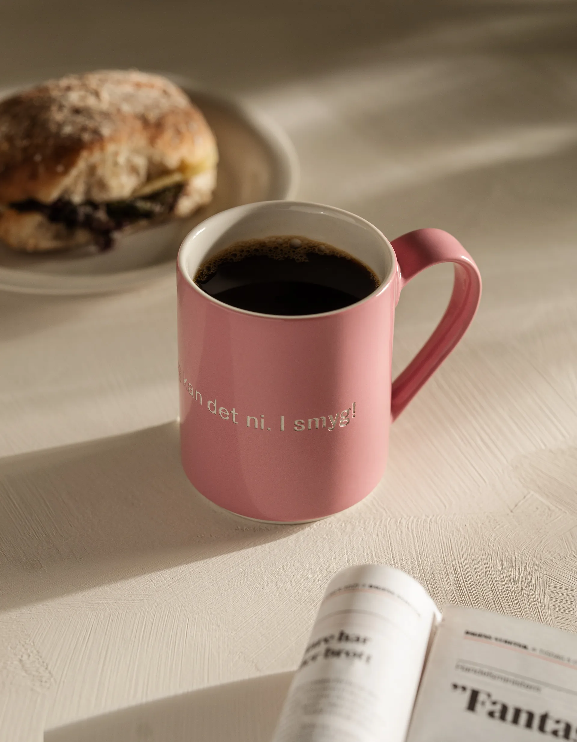 Caneca Astrid Lindgren, Tänk for att jag kan…, Texto em sueco Design House Stockholm