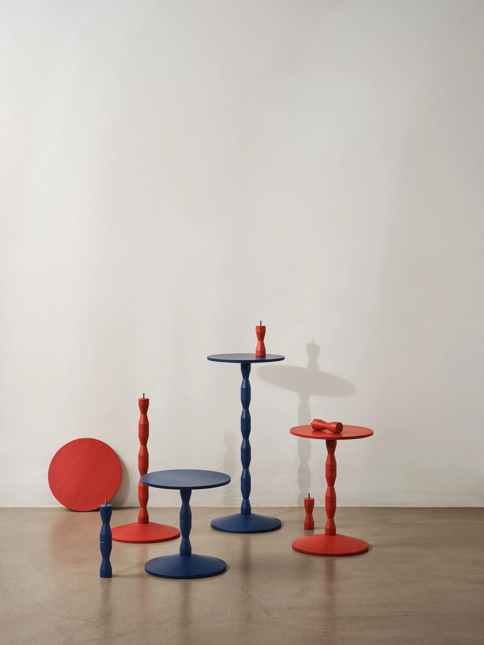 Mesa Pedestal Ø31x67,5 cm, Vermelho Design House Stockholm