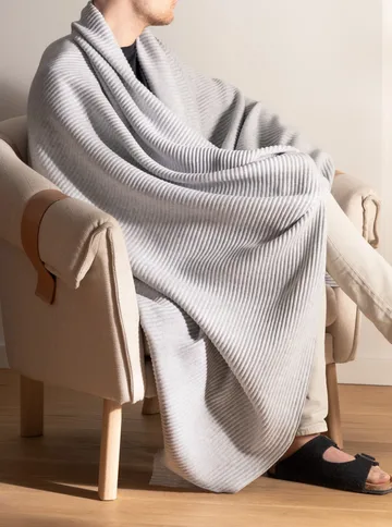 Pleece manta 140x160 cm - Cinza claro - Design House Stockholm