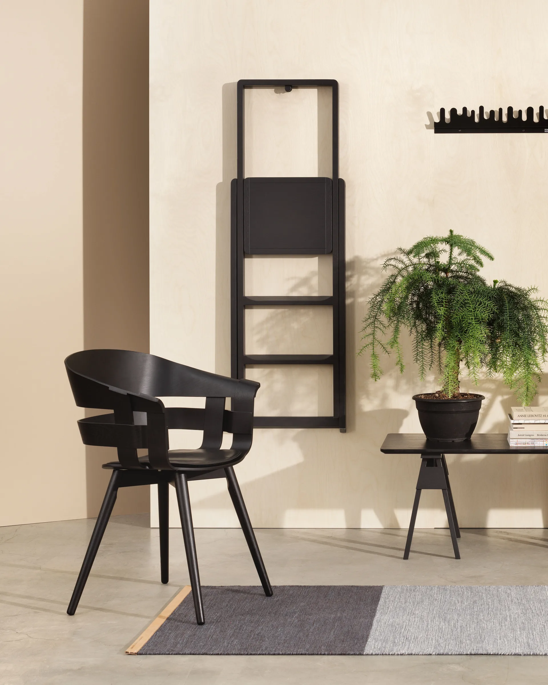 Step escada, Black-lacquered Design House Stockholm