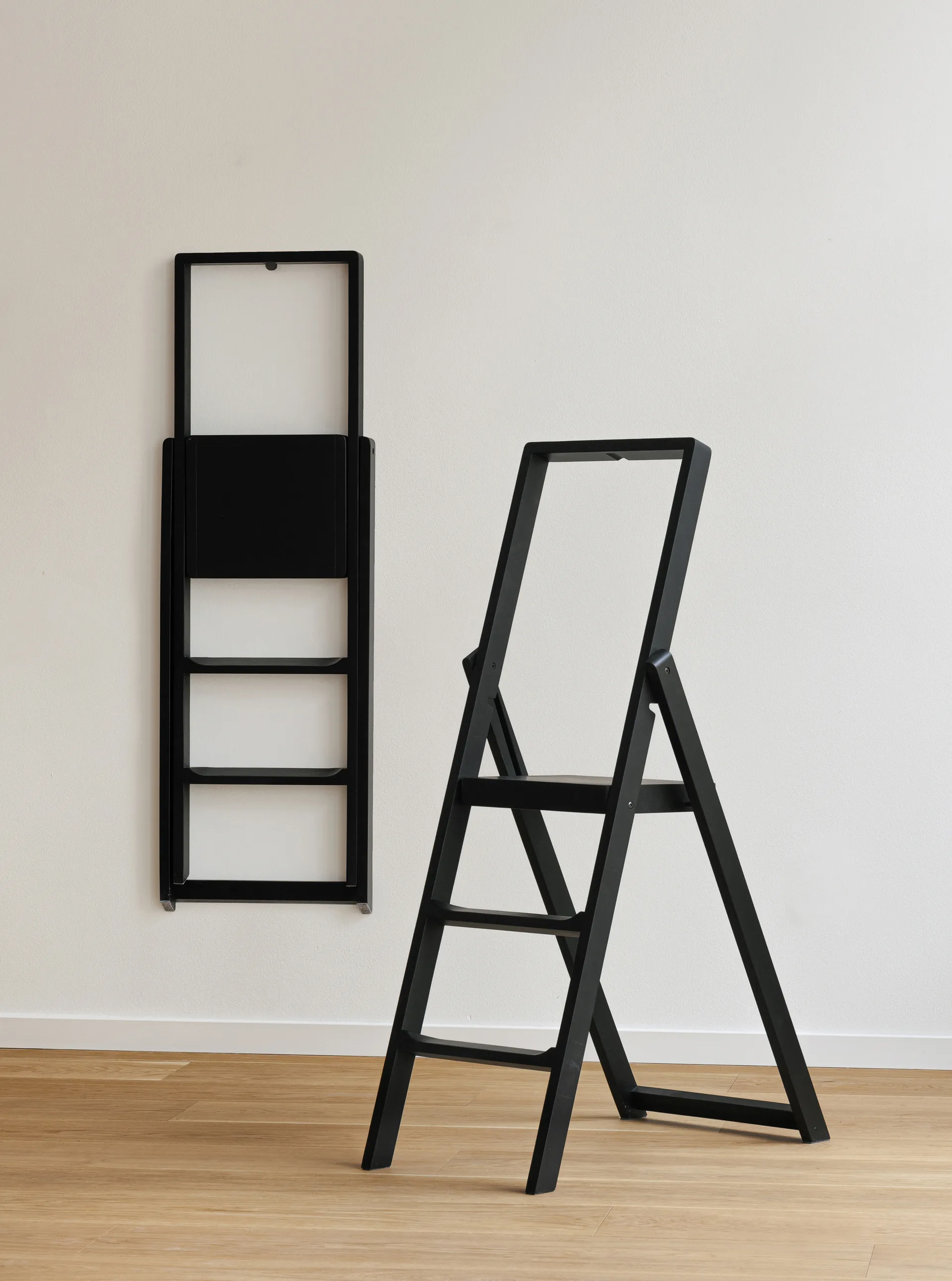 Step escada, Black-stained Design House Stockholm