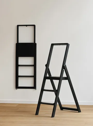 Step escada - Black-stained - Design House Stockholm