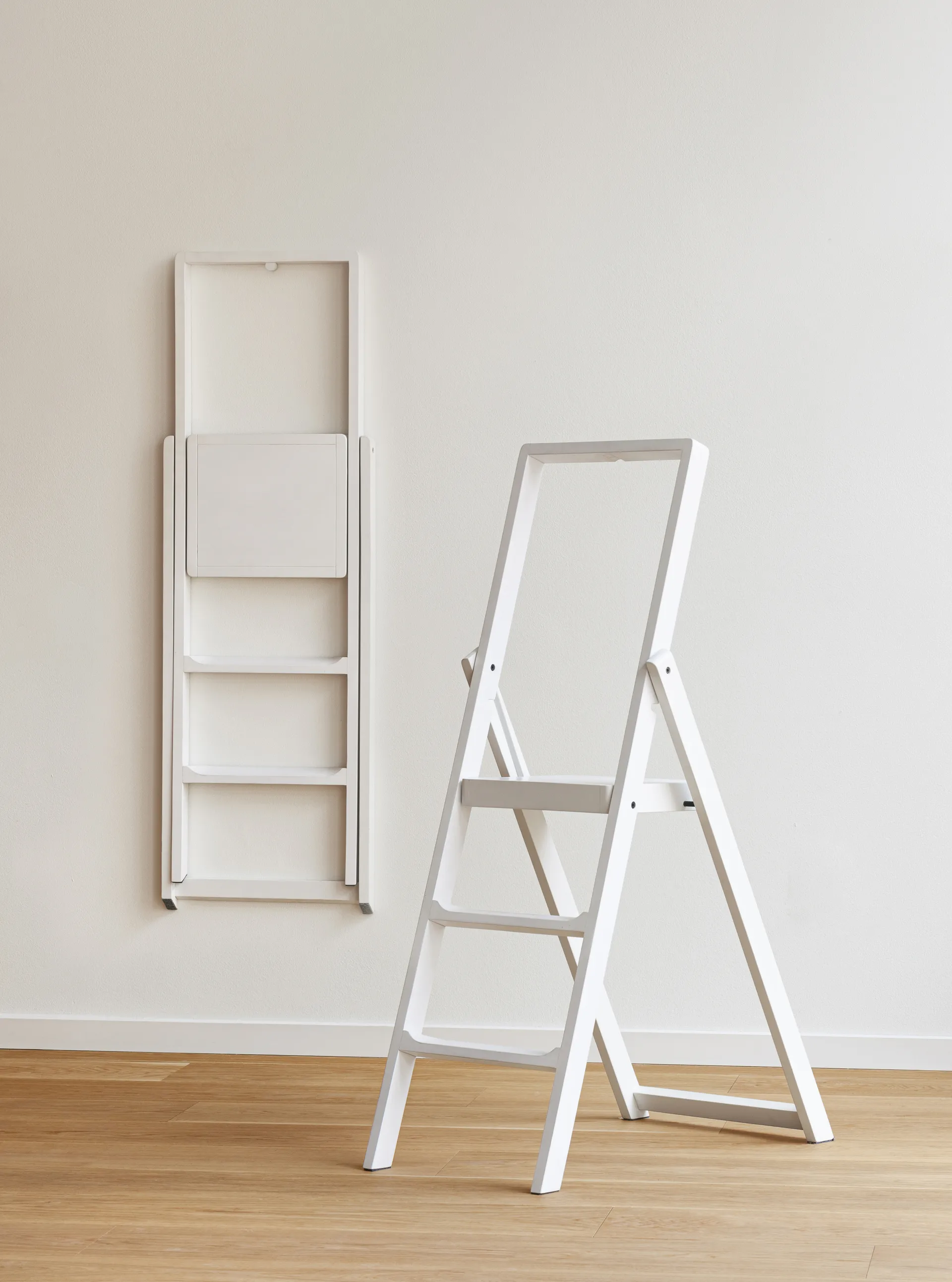 Step escada, Branco lacado Design House Stockholm