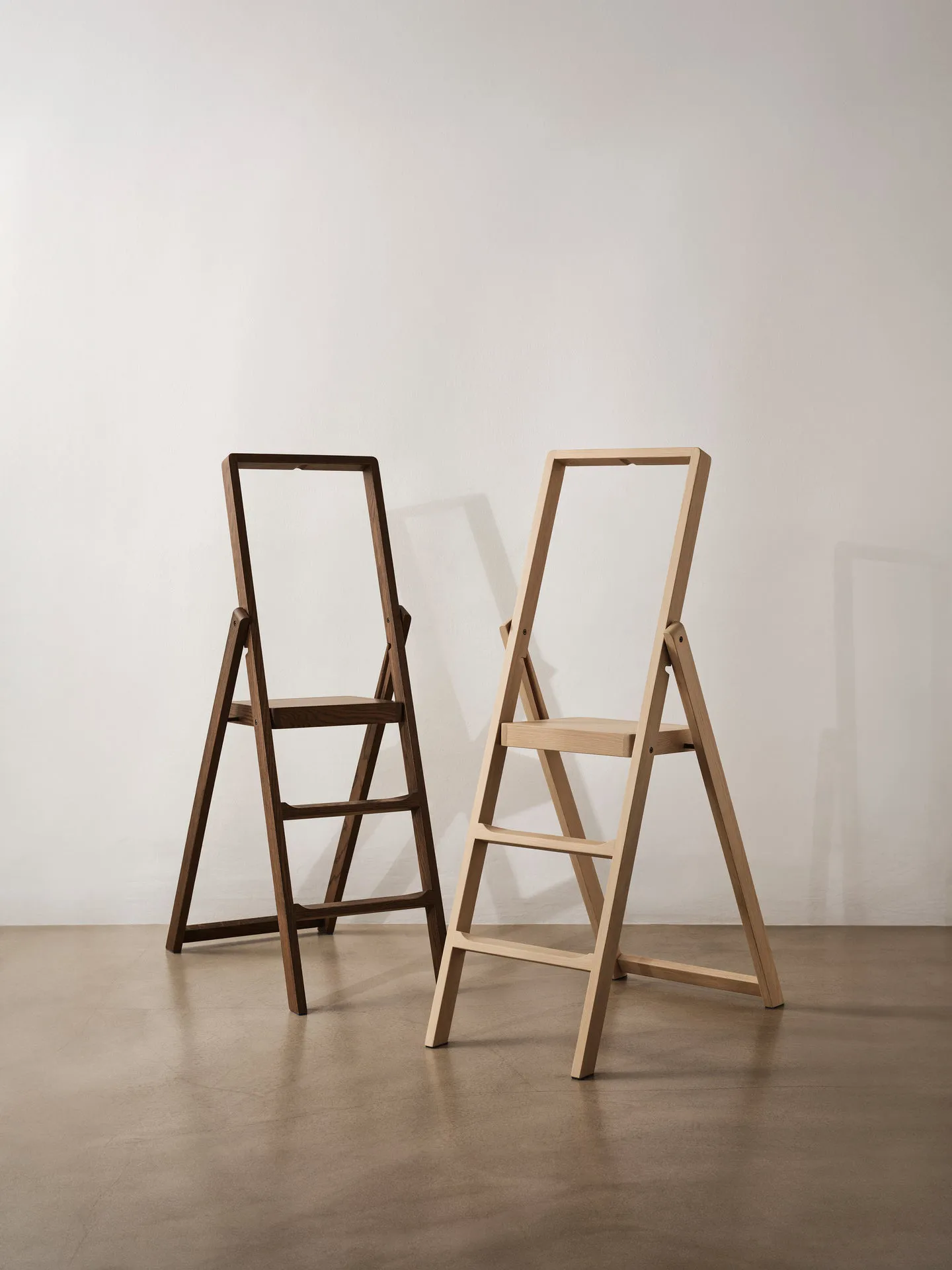 Step escada, Carvalho escuro Design House Stockholm