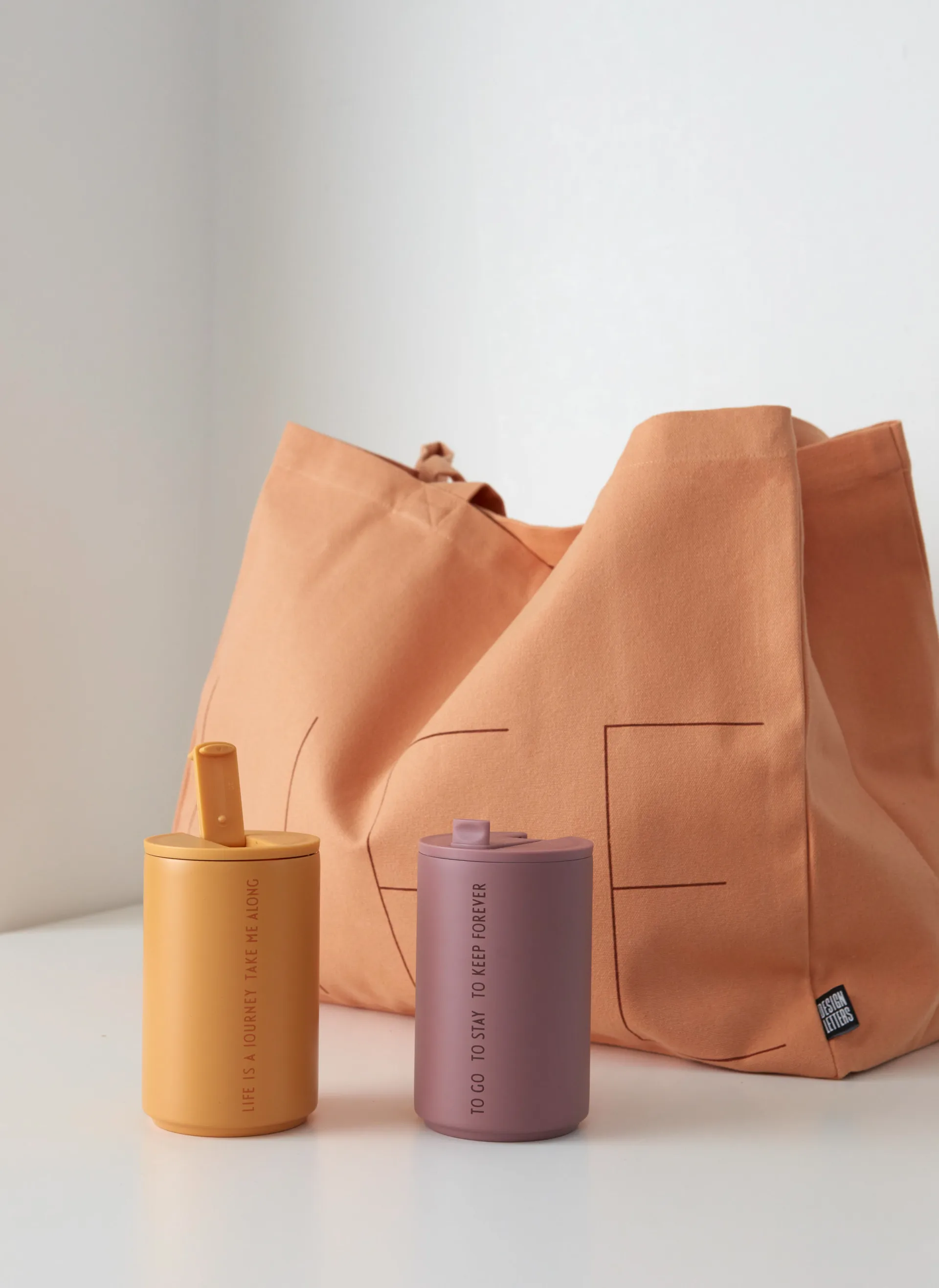 Caneca termo Design Letters, Life-orange Design Letters