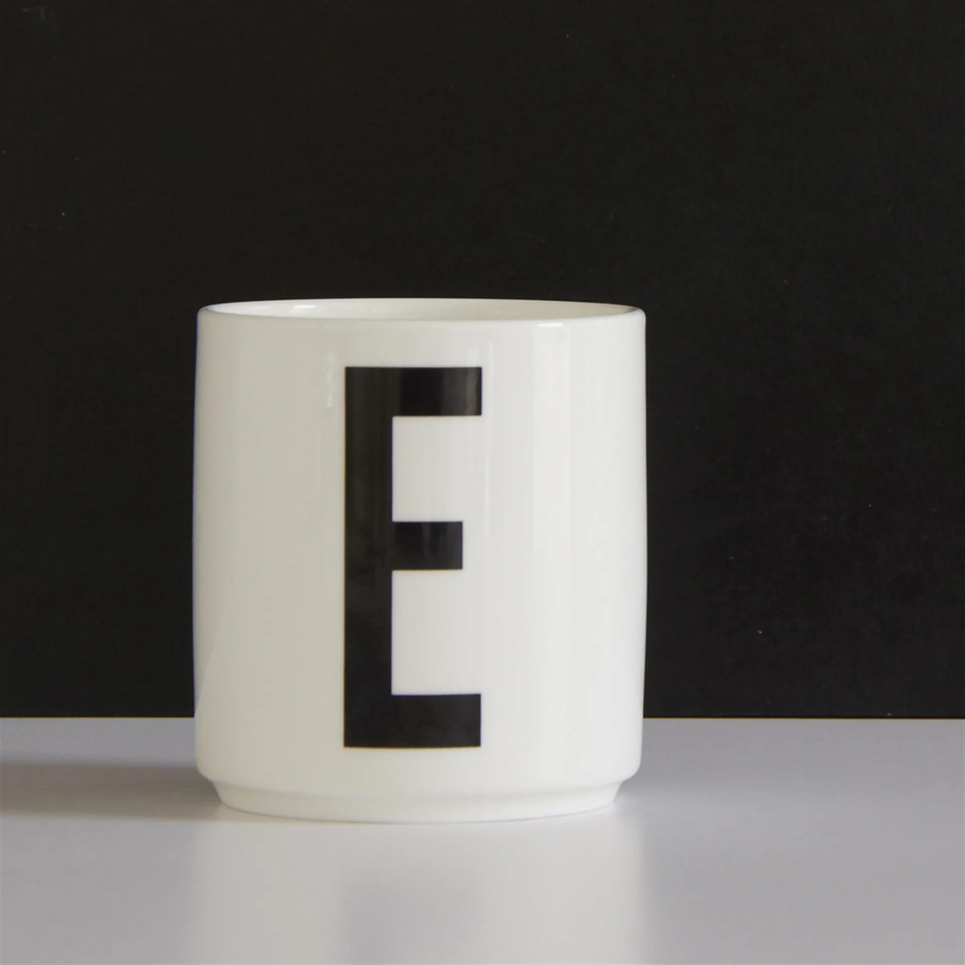 Chávena Design Letters , E Design Letters