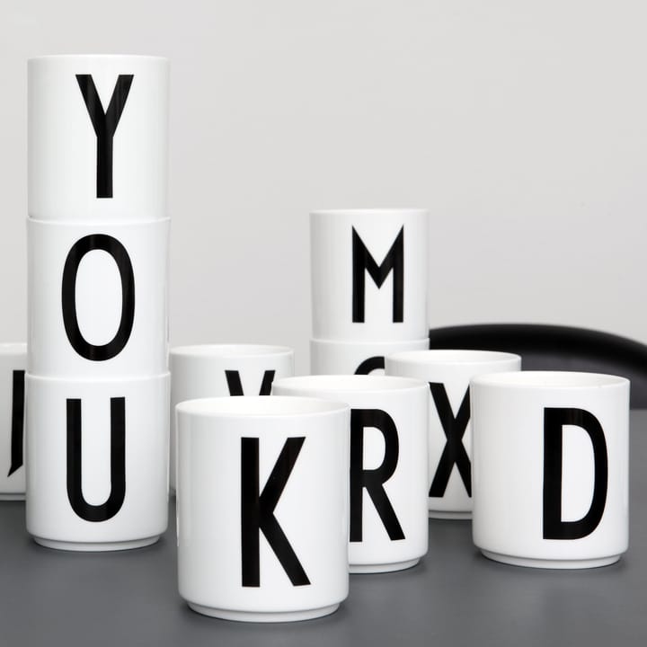 Chávena Design Letters , R Design Letters